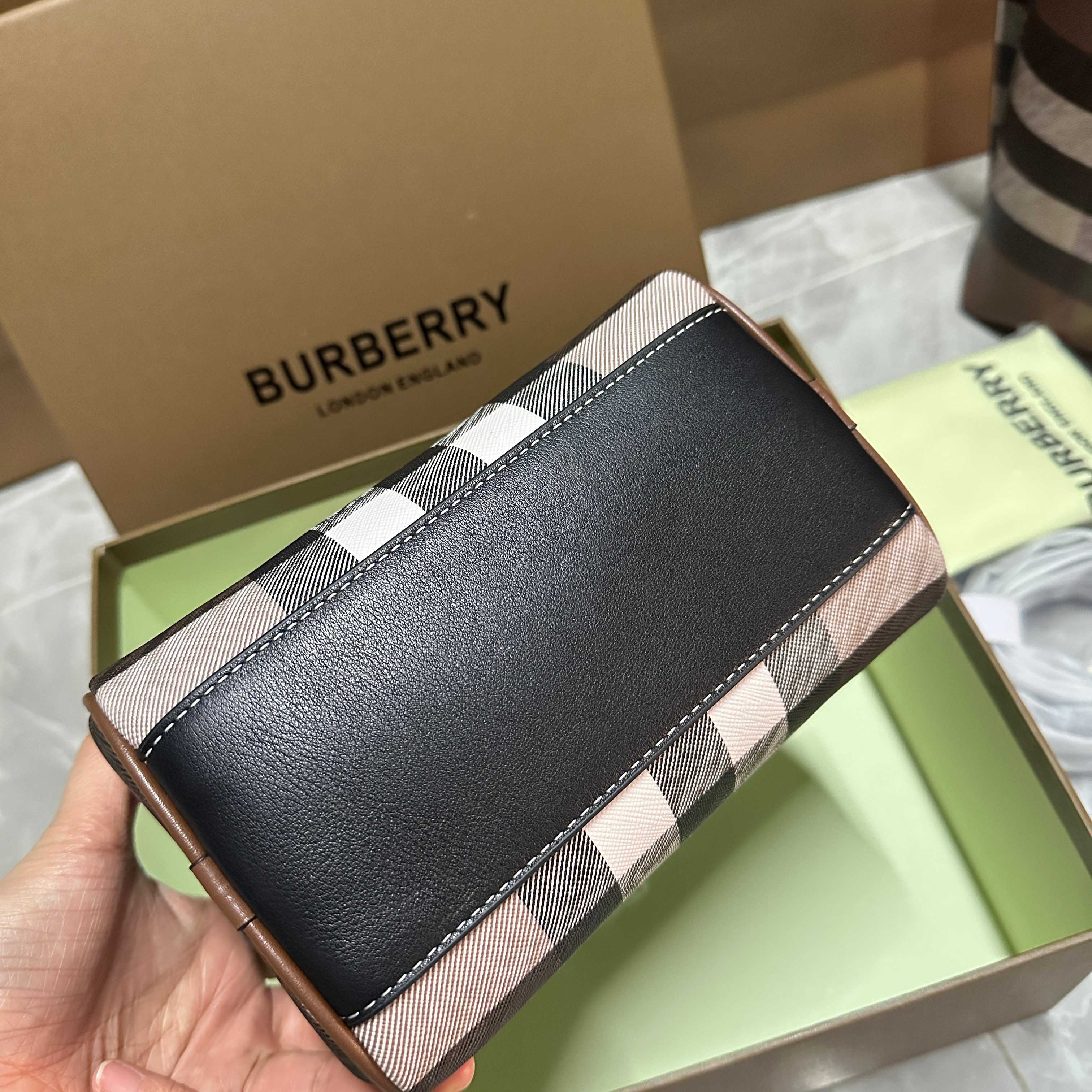 Burberry Mini everyday