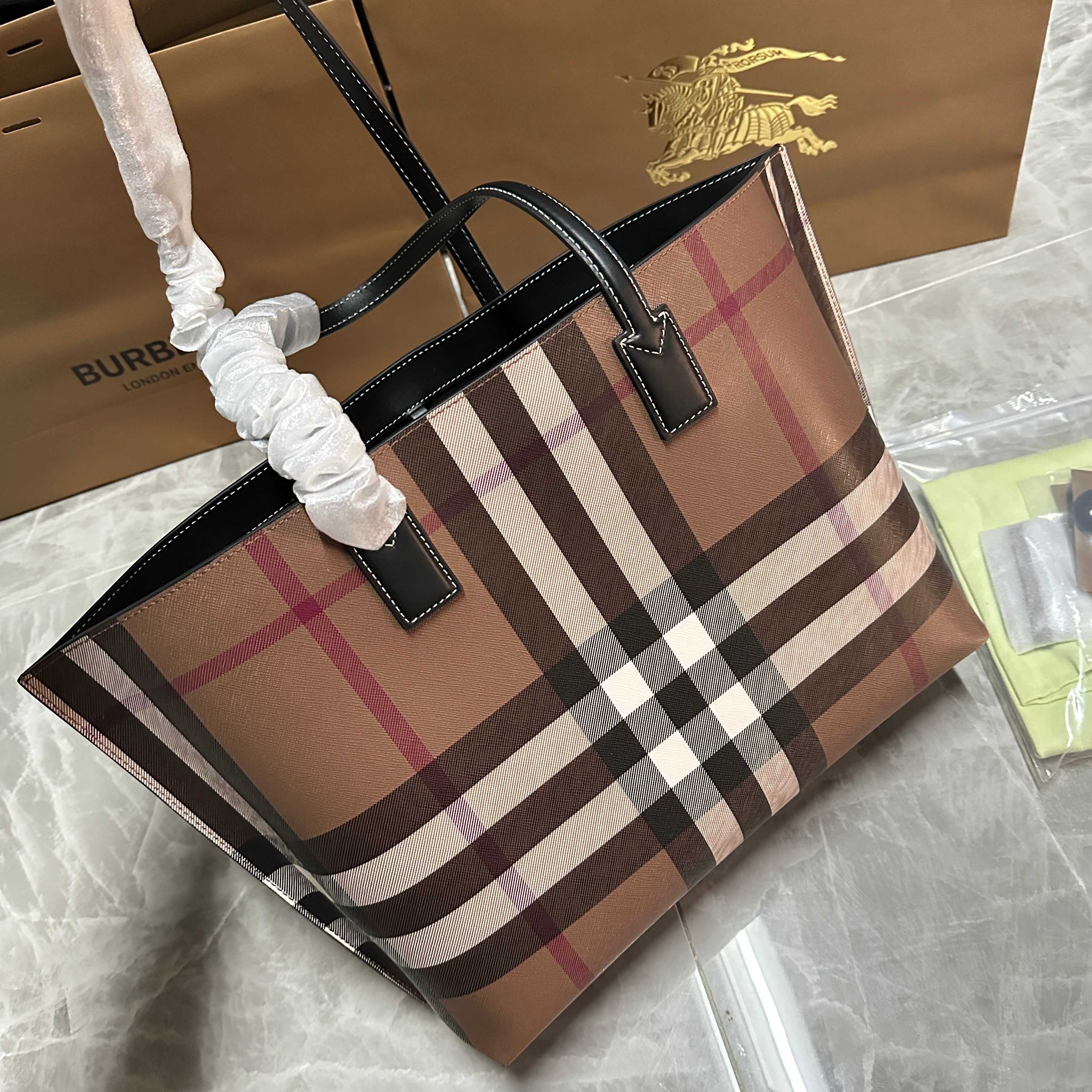 Burberry veske — photo 2