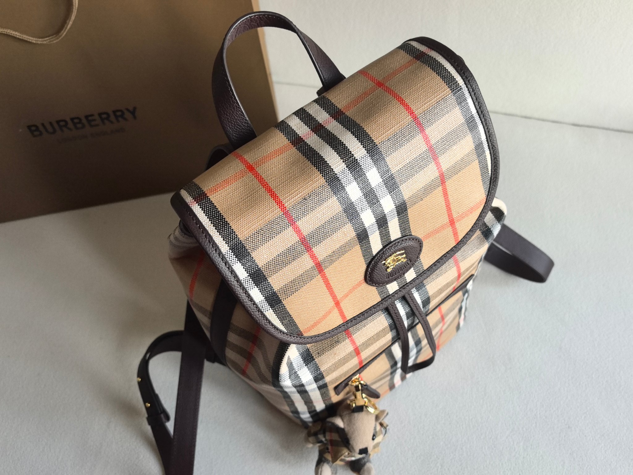 Burberry bag B Highlands ， 。 ， 。 Bur ， 。 ， 。 — photo 4
