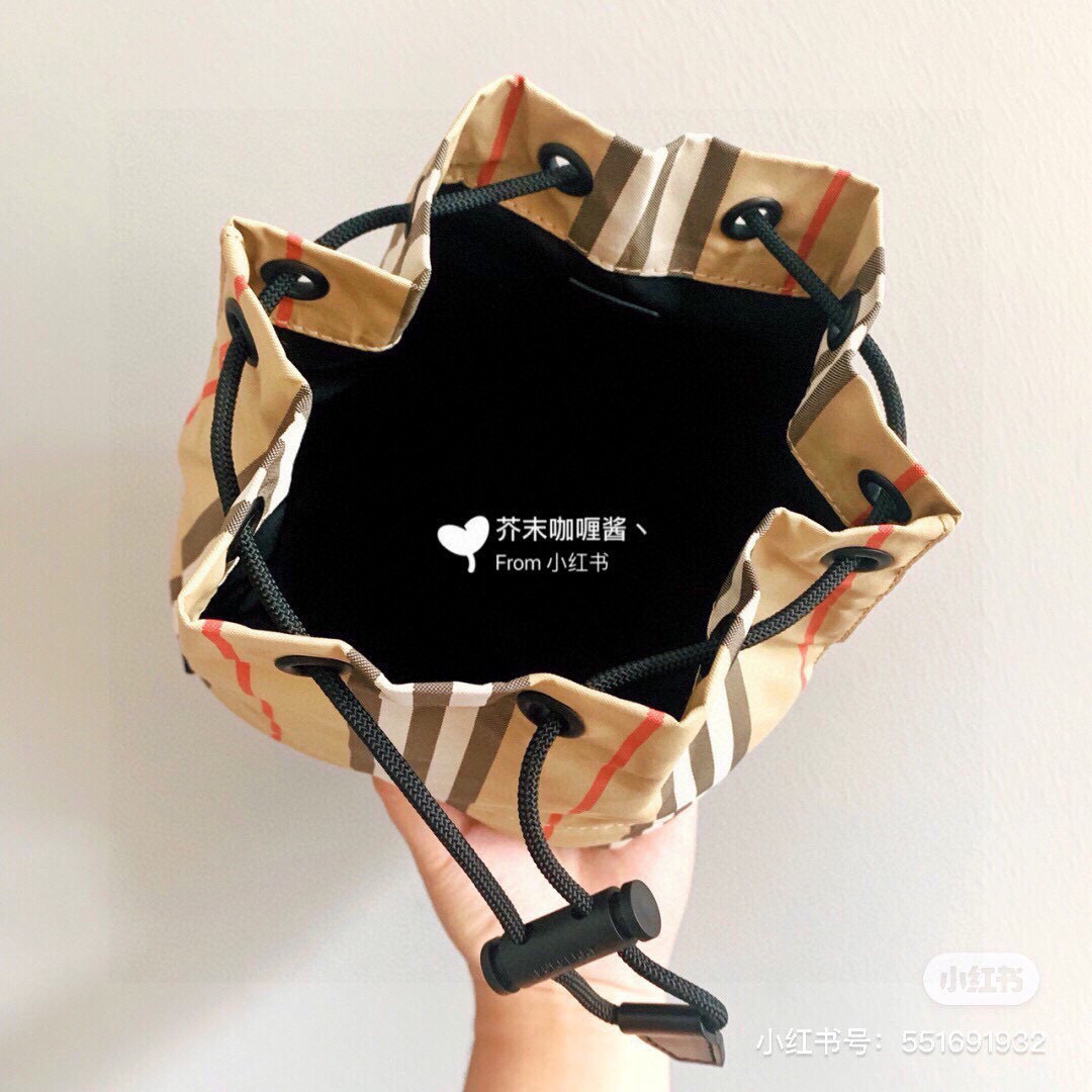 Burberry bag King style Super light on the upper body — photo 4