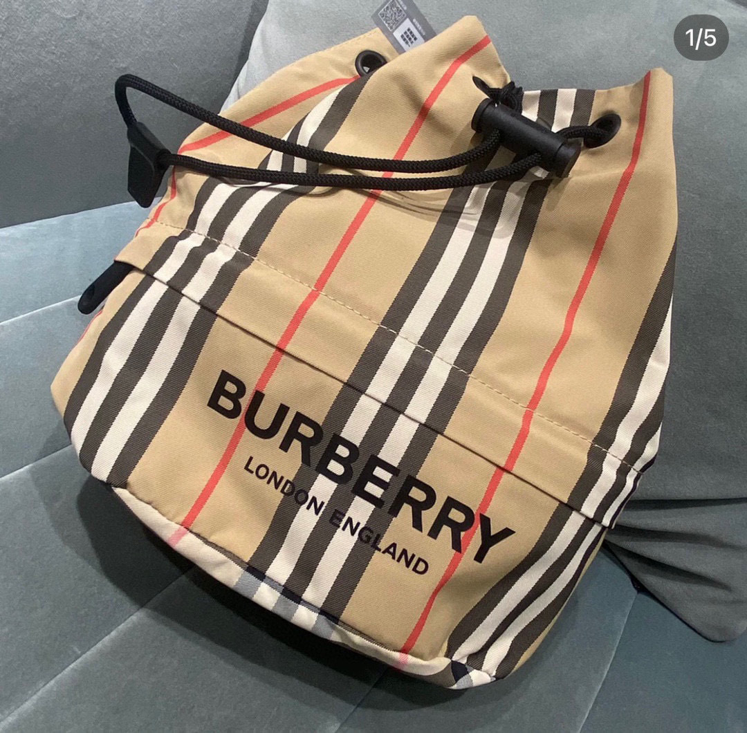 Burberry bag King style Super light on the upper body — photo 9