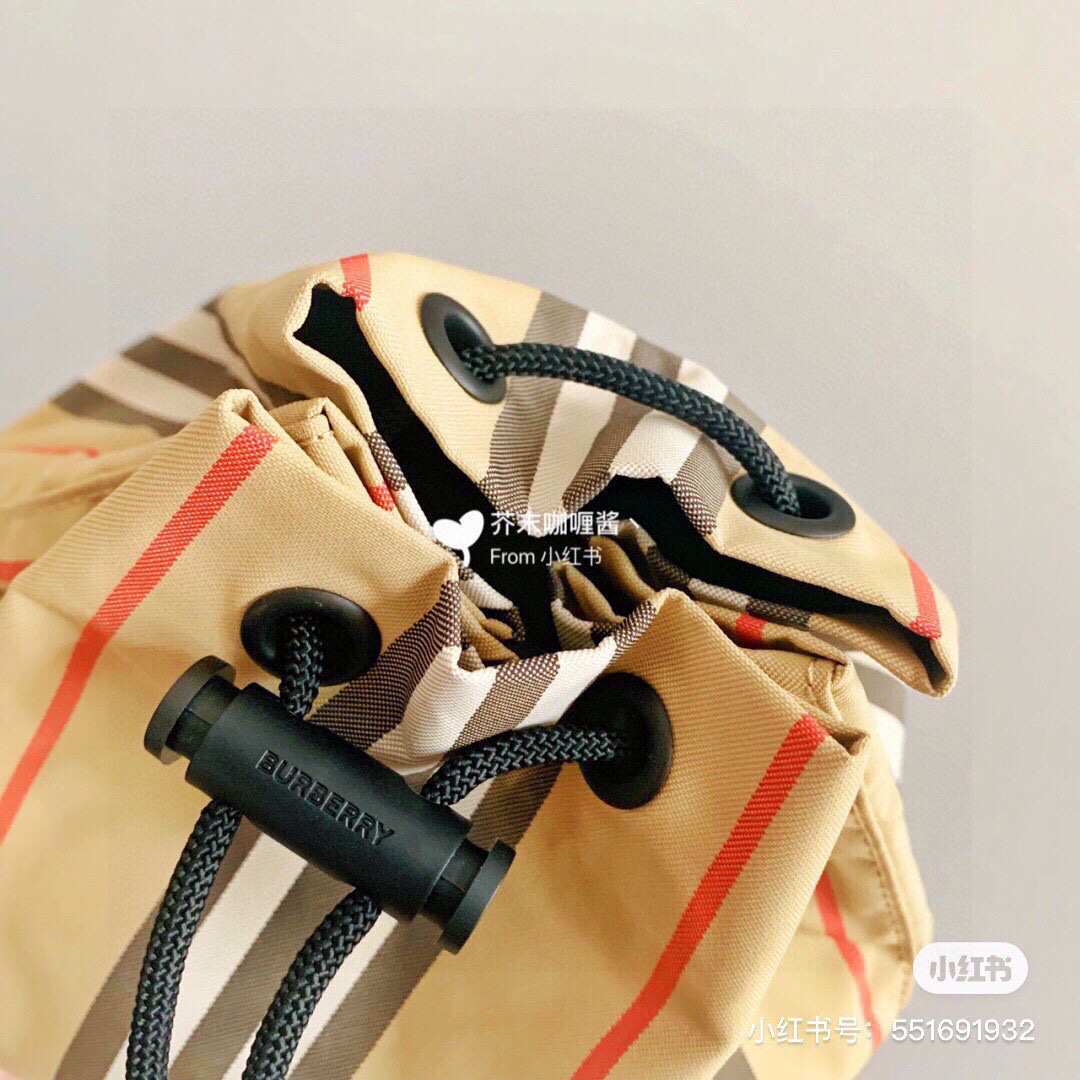 Burberry bag King style Super light on the upper body — photo 2