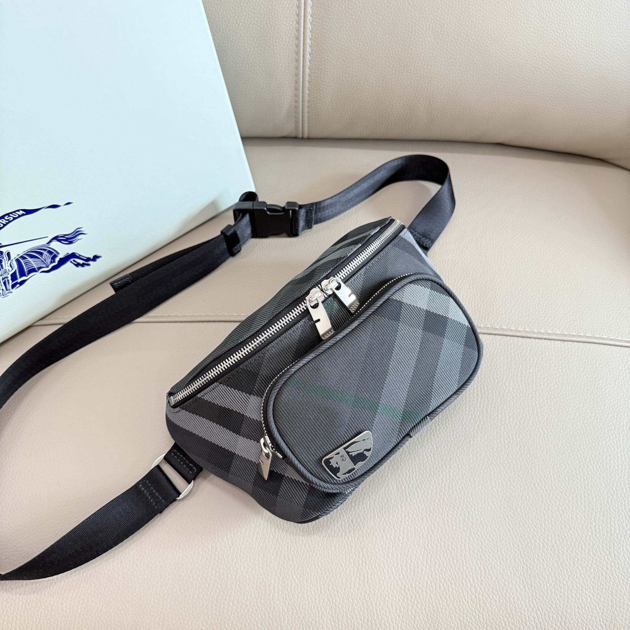 Burberry Grey Check 27 x 7 x 14cm crossbody