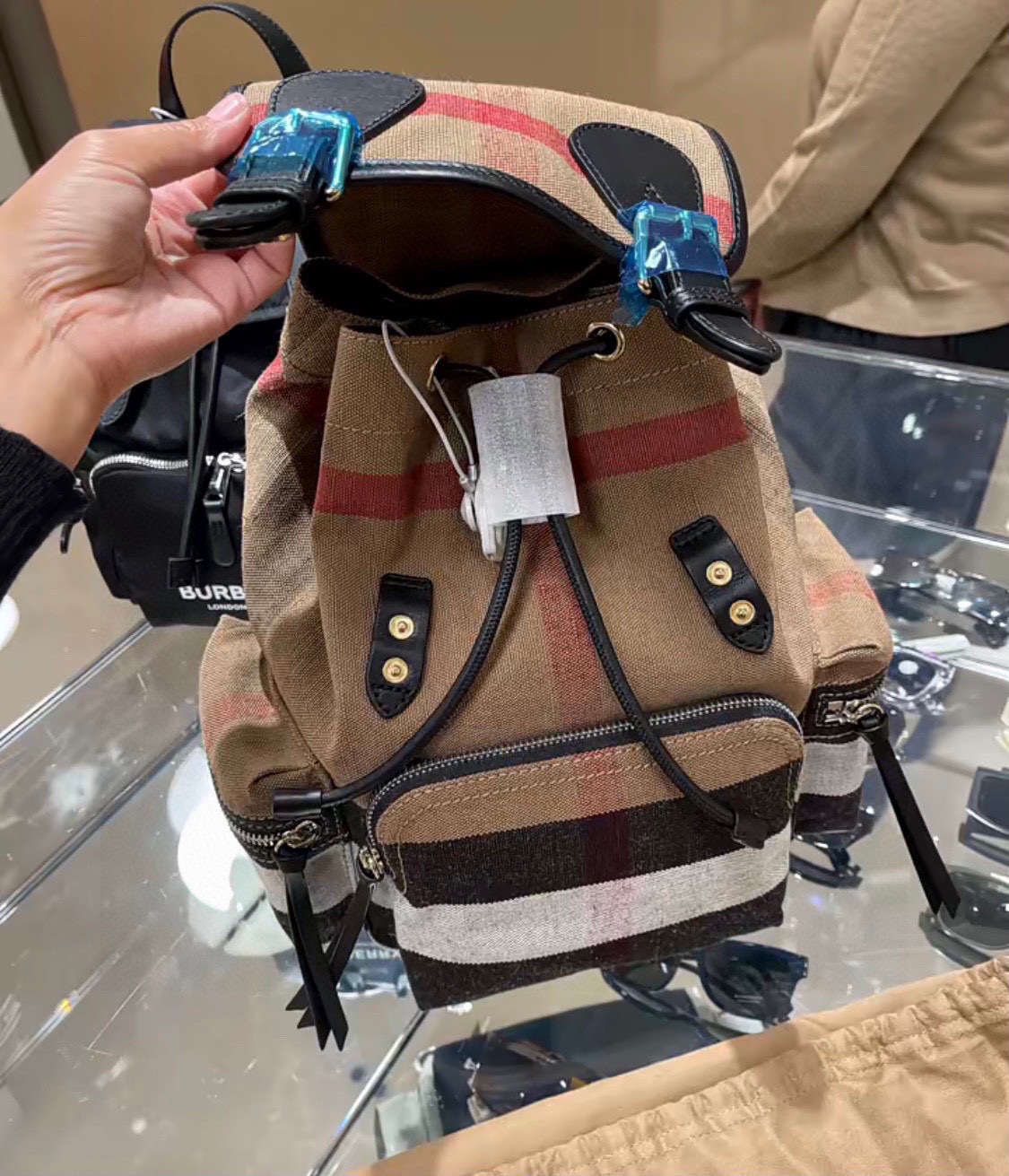 Borsa Burberry Immagine della parte superiore del corpo — photo 7