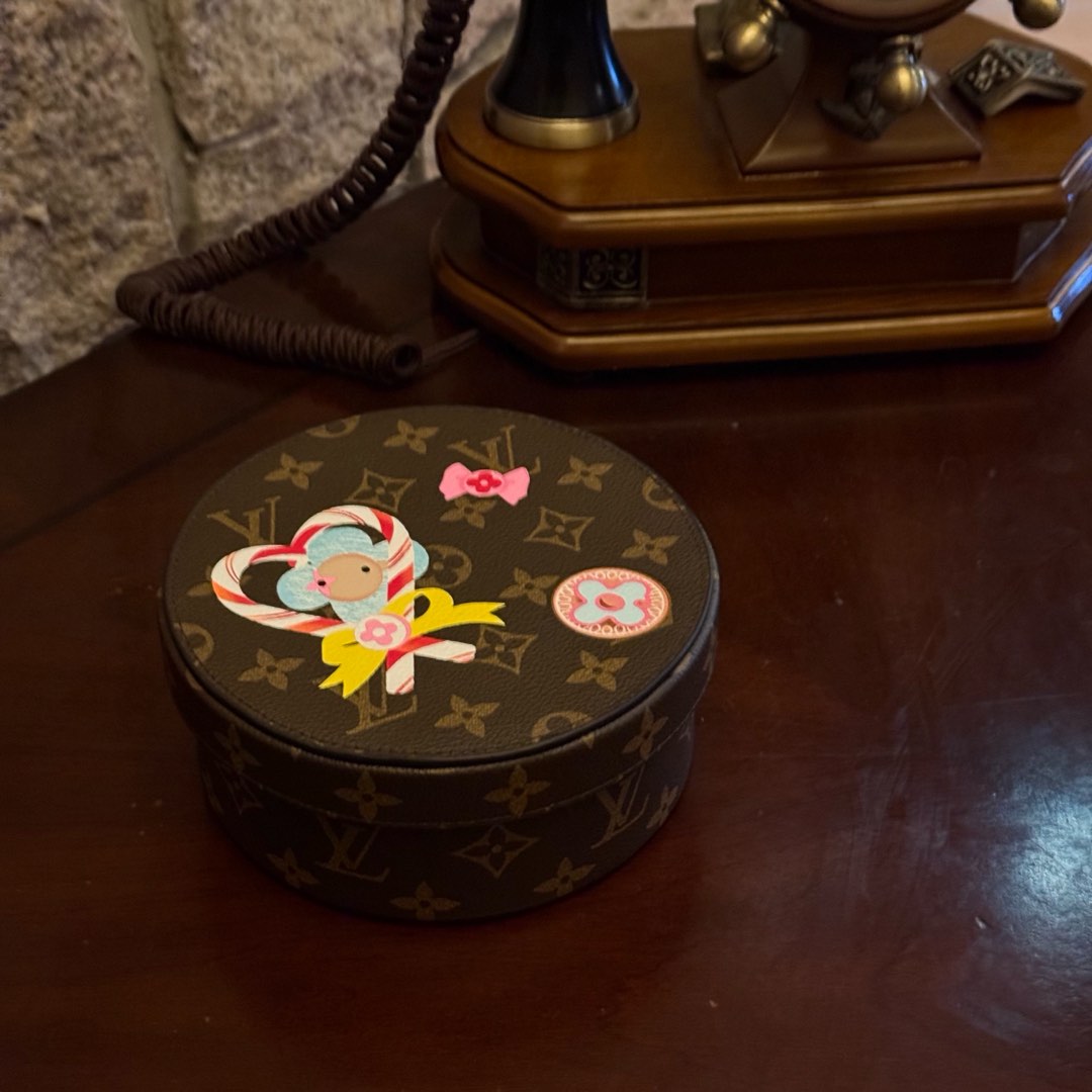 路易威登 Louis Vuitton 高定典藏名品高定奢养美妆护肤品口红粉底 #EE634441 2
