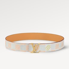 LV 路易威登 宽度:3.8CM 专柜最新款 专为海外代购们量身定制的皮带,上身绝对百搭拉风!不是市场一 LV 路易威登 宽度:3.8CM 专柜最新款 专为海外代购们量身定制的皮带,上身绝对百搭拉风!不是市场一
