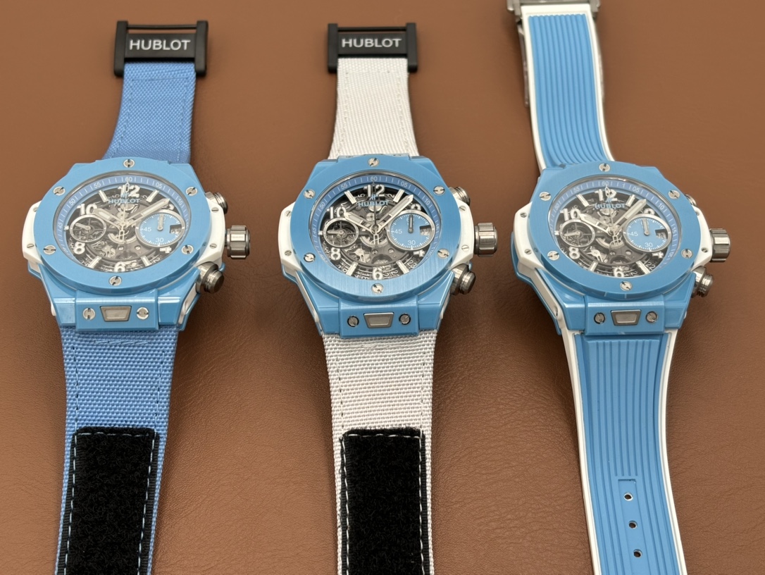 HUBLOT URICO Blue Wristwatch with Coloured Ceramics and Superior Functionality - 图片 5