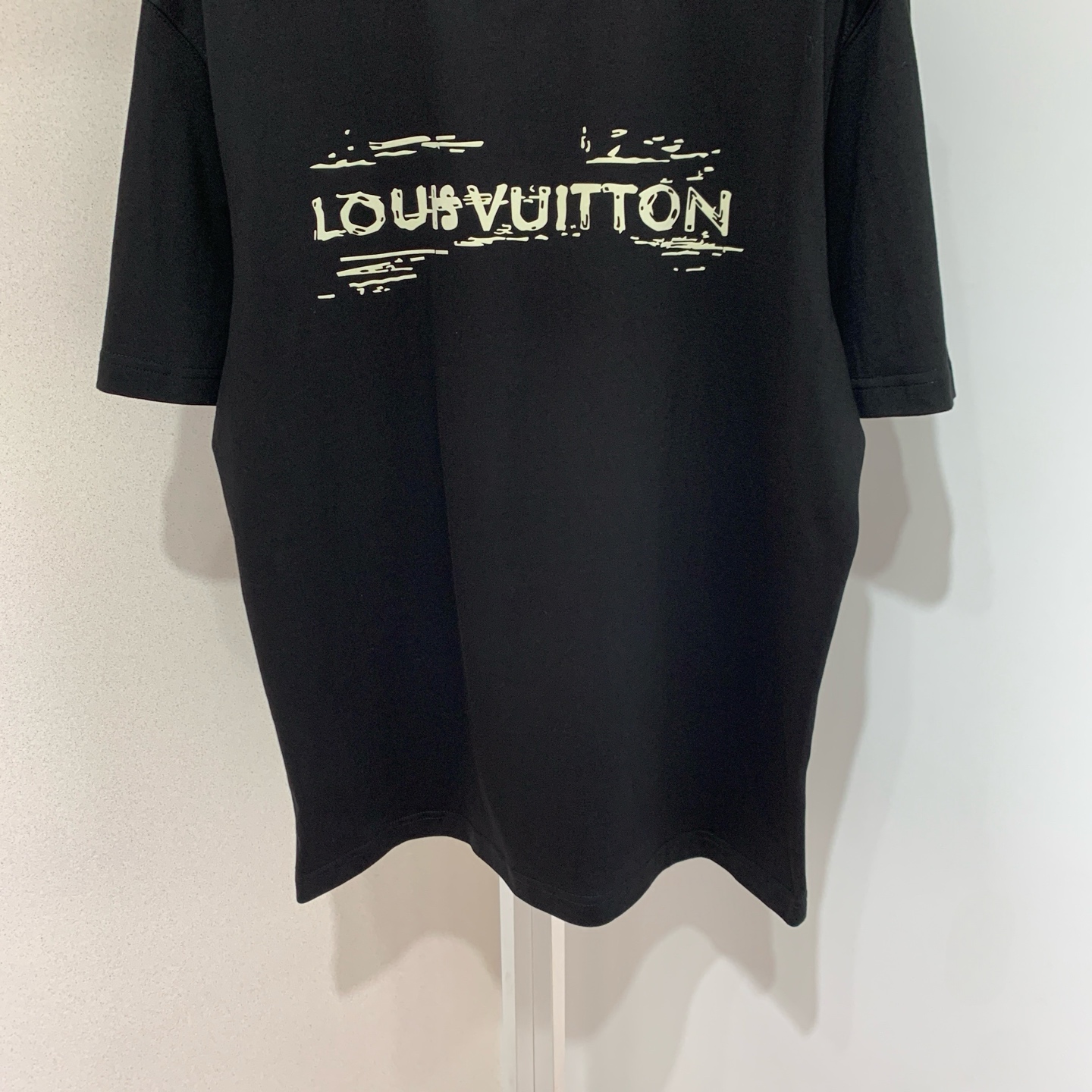 Louis Vuitton 2025 Summer T-Shirt - High Quality, Unisex, Sizes M to 3XL 4 i1742841335284 4351 0 2