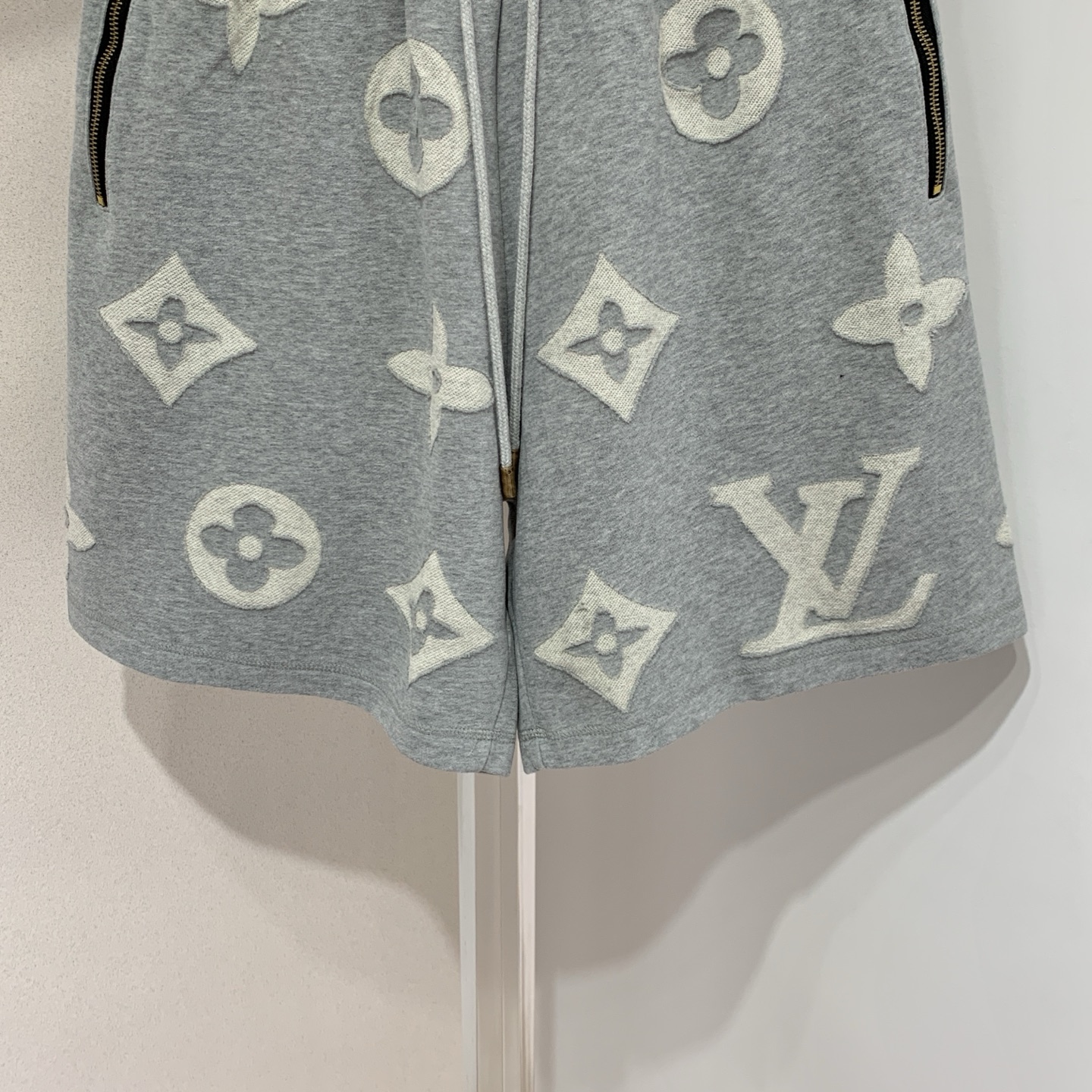 Louis Vuitton Summer Shorts - Floral Design, Heavy Craftsmanship, Unisex S-XL 4 i1743955679660 3986 0 2