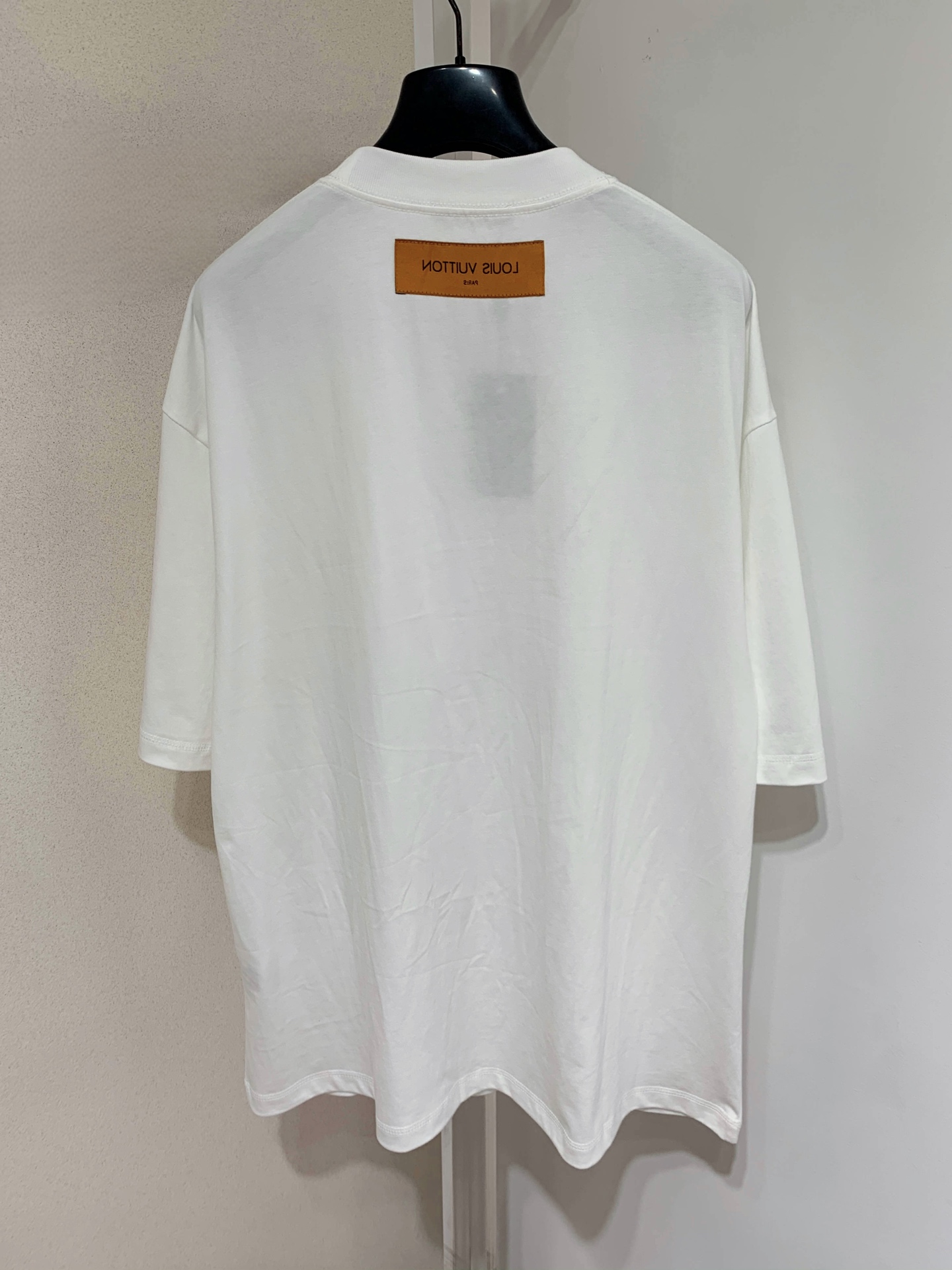 Louis Vuitton 2025 Summer Heavy Hand-Painted Short Sleeve Tee - Unisex S-XL 5 i1746644651725 8213 0 3
