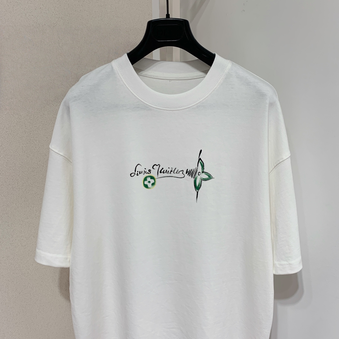 Louis Vuitton 2025 Summer Hand-Painted Short Sleeve Tee - Unisex XS-XL 3 i1747507578131 9253 0 1