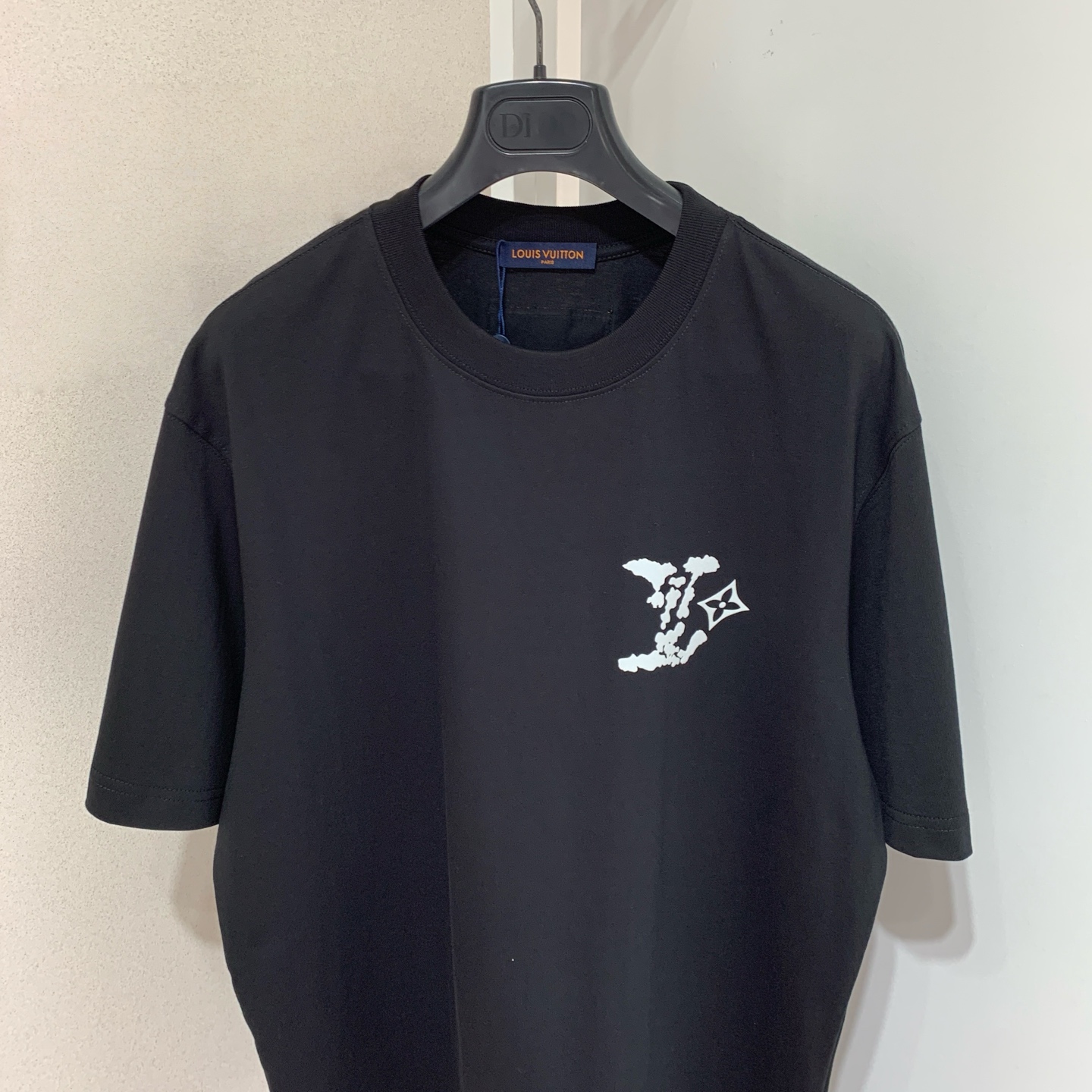 Louis Vuitton 2025 Summer T-Shirt - High Quality, Unisex Design, Sizes M to 3XL 3 i1748365295861 6208 0 1