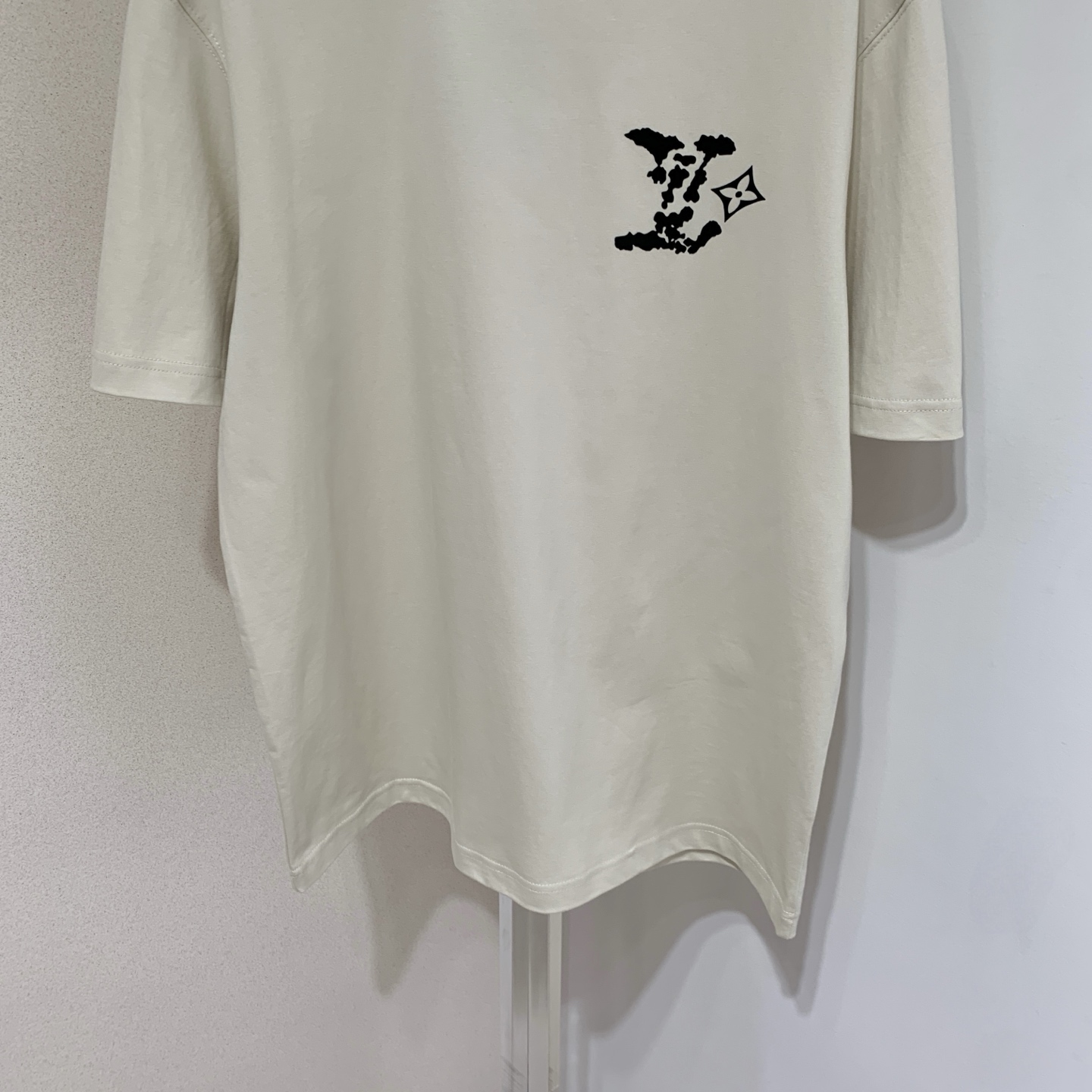 Louis Vuitton 2025 Summer T-Shirt - High Quality, Unisex Design 4 i1748365307374 6642 0 2