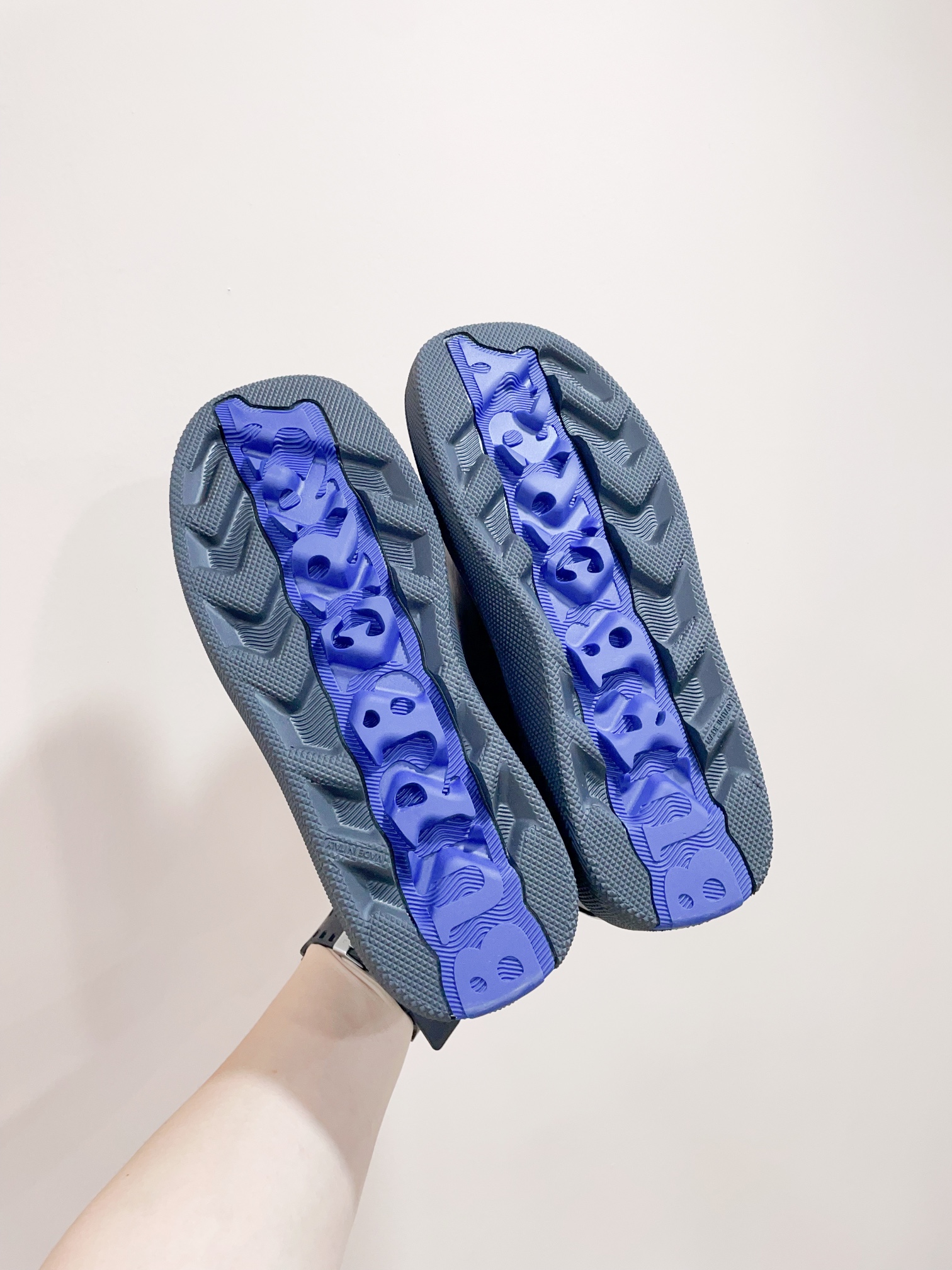 Burberr* 24-Year-Old Retrospect Shoegirls’ Sports Boards: Certified 2024s New💯 - 图片 9