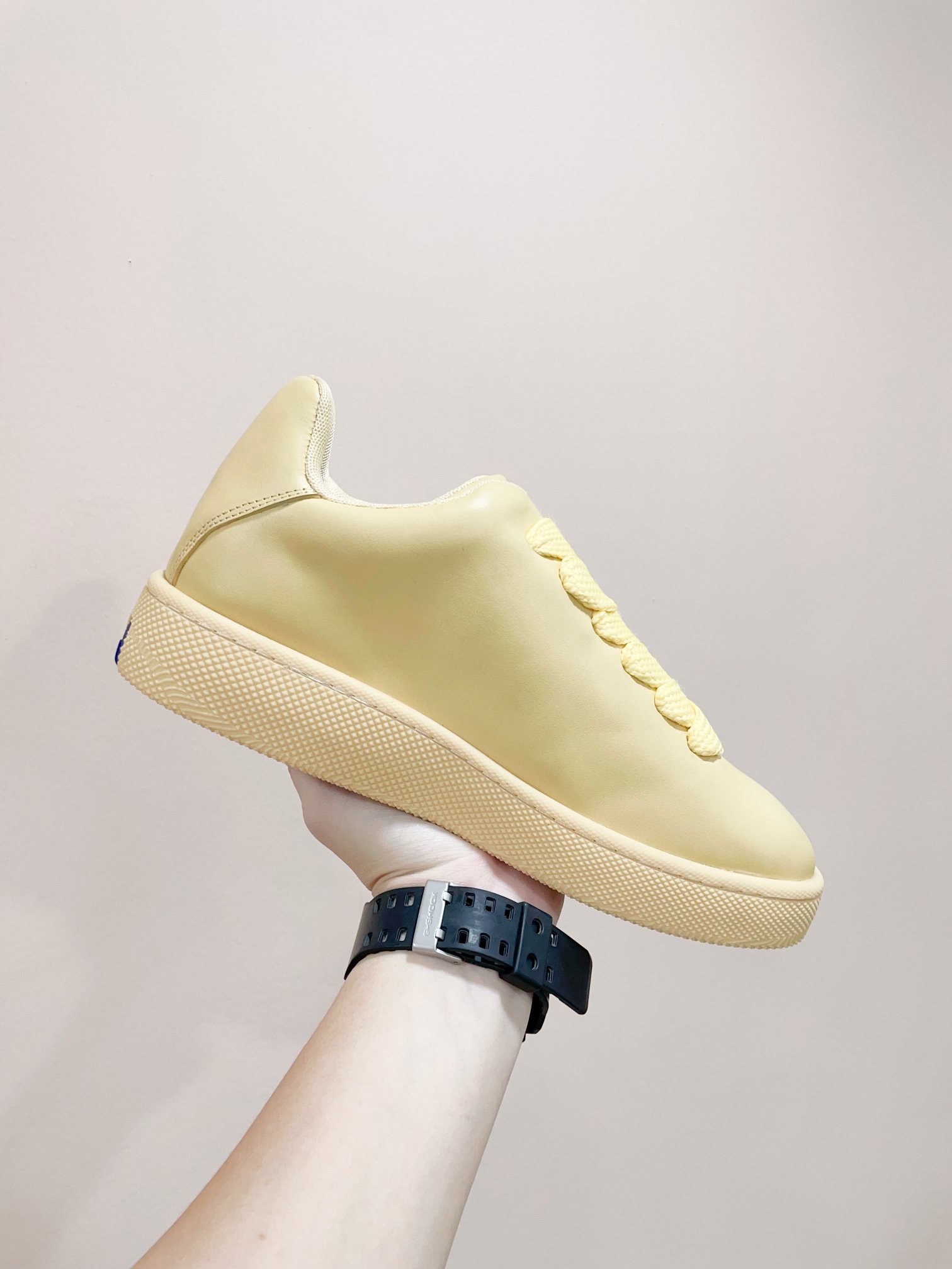Burberr* 24-Year-Old Retrospect Shoegirls’ Sports Boards – Certified 2024s New - 图片 6