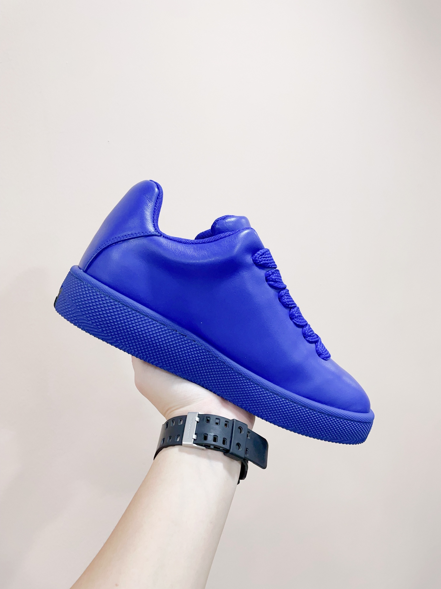 Burberr* 24-Year-Old Retrospect Shoegirls’ Sports Boards 2024 - 图片 6