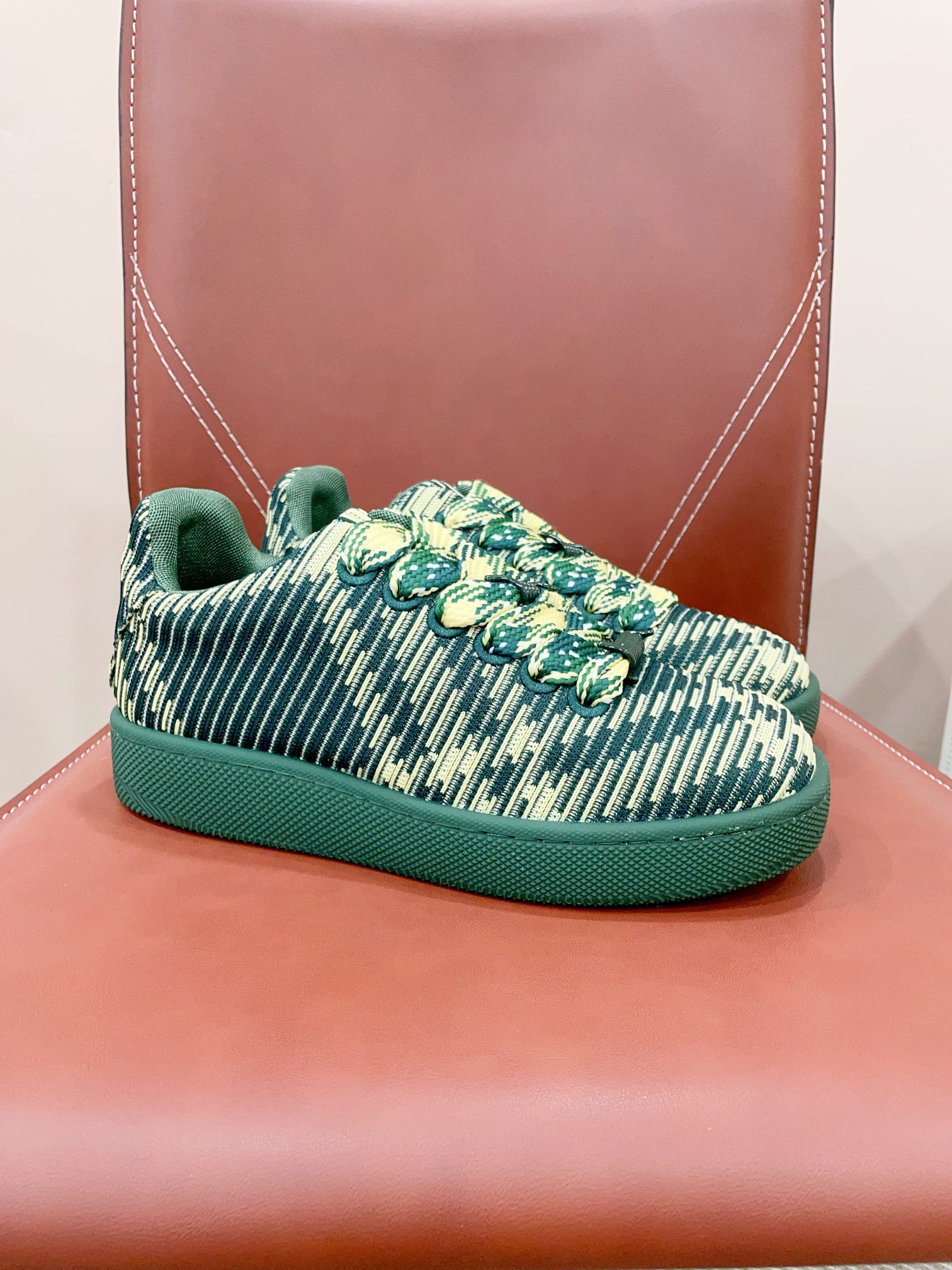 Burberr* 24-Year-Old Retrospect Shoegirls’ Sports Boards – Certified 2024s New💯 - 图片 1