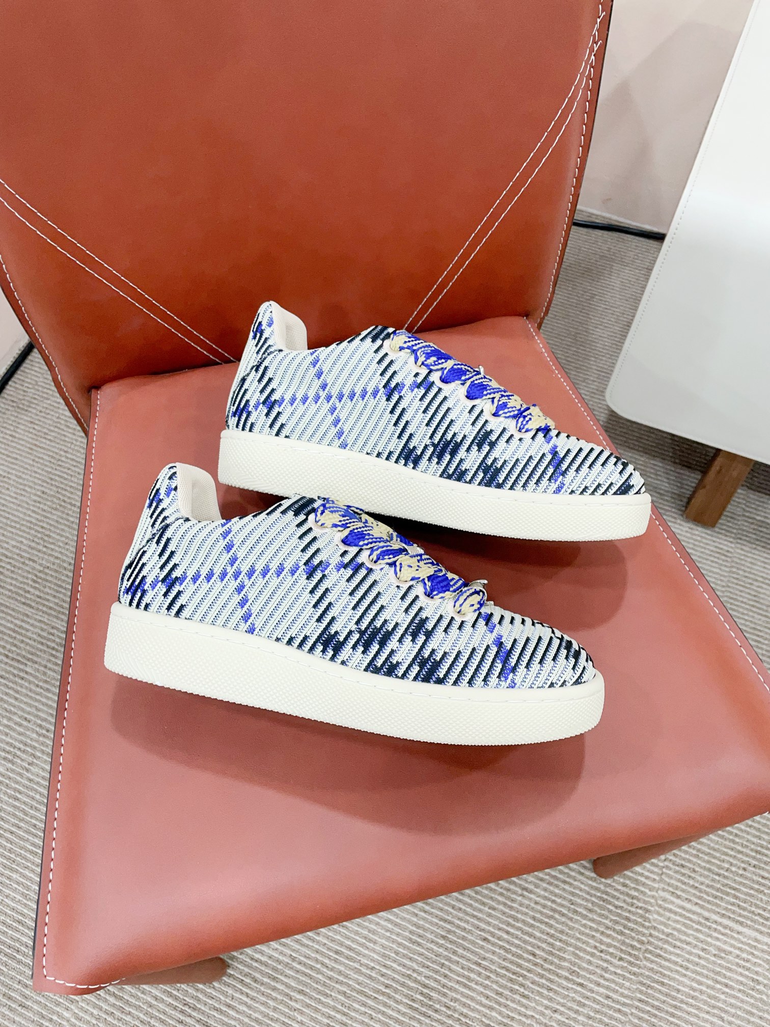 Burberry 2024 Shoes: Retro Style, Best Value for Money - 图片 3