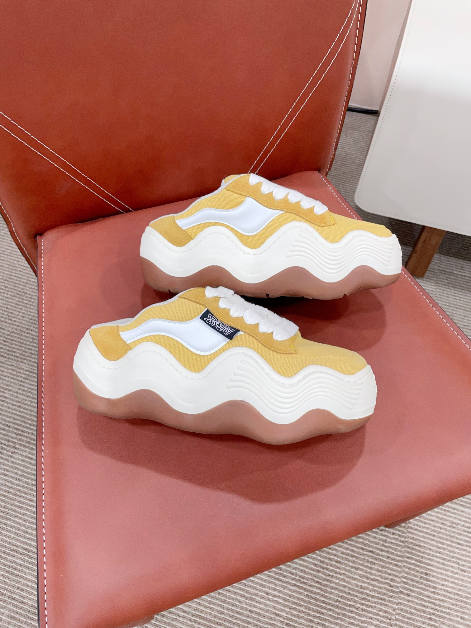 HEYDA Unveils 2024s New Canvas Shoes with Original Design and Superior Comfort - 图片 3
