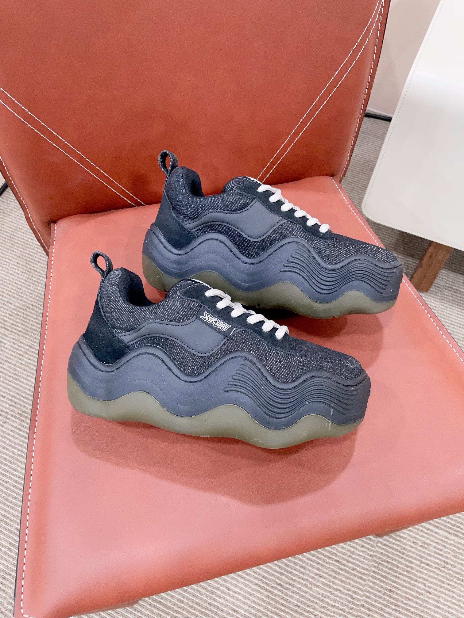 HEYDA Unveils 2024’s Trendy Canvas Shoes with Unique Features and Affordable Price - 图片 3