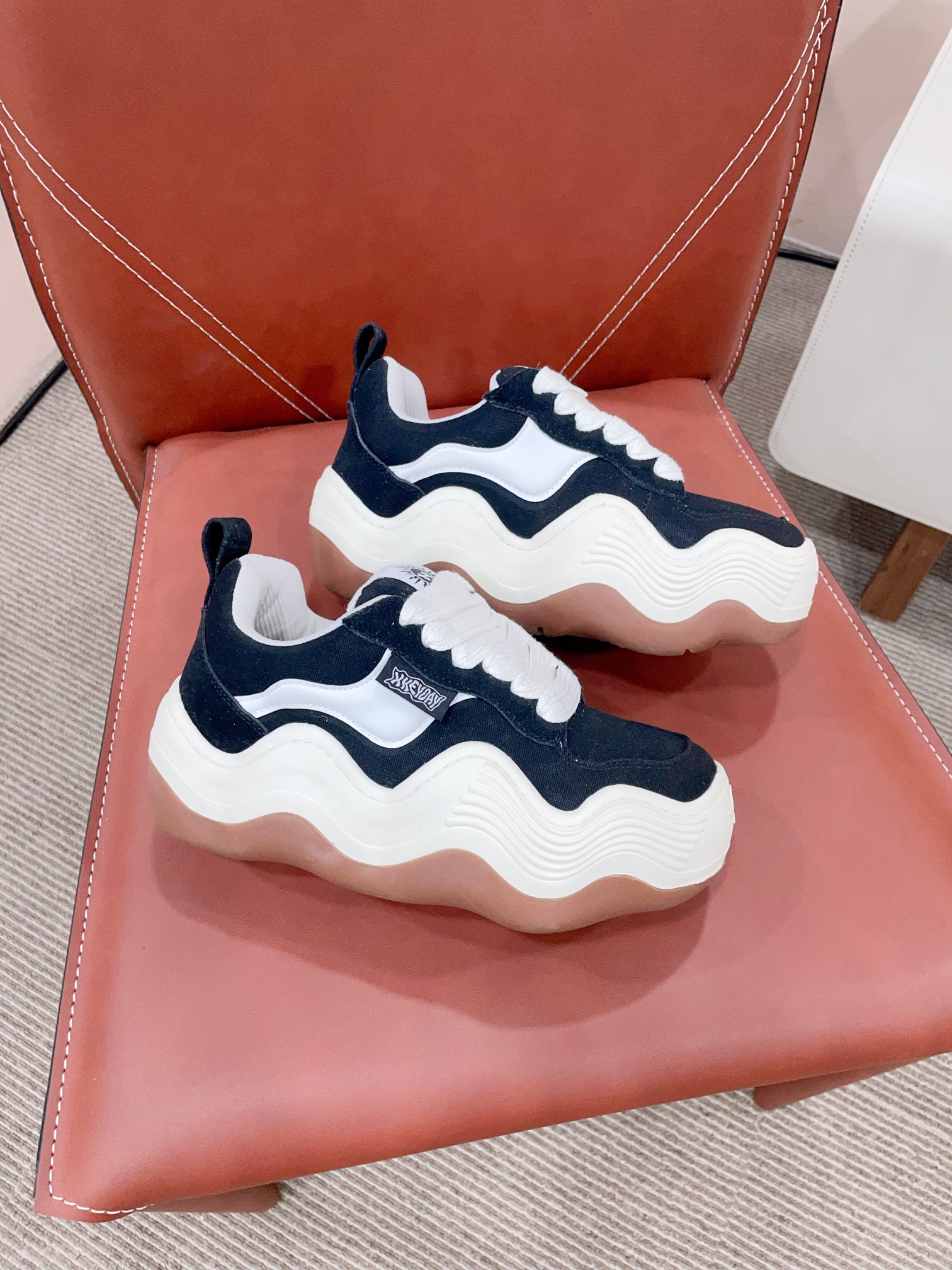 HEYDA’s 2024 Certified Canvas Sneakers: Comfortable, Stylish, and Affordable - 图片 3