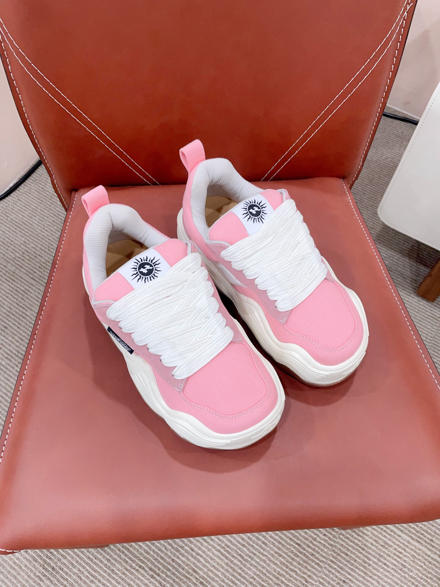 HEYDA Unveils 2024’s New Canvas Sneakers with Wave Soles at Best Value - 图片 2