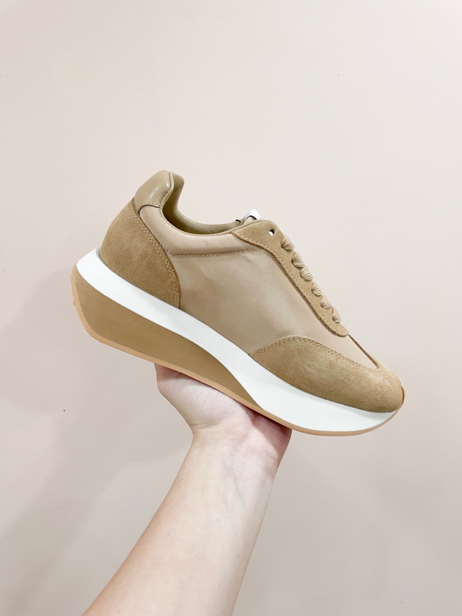 “Vibrant ANN ANDELMA 24s: Colored German Shoes, Comfortable & Affordable | 2024 Certification” - 图片 6