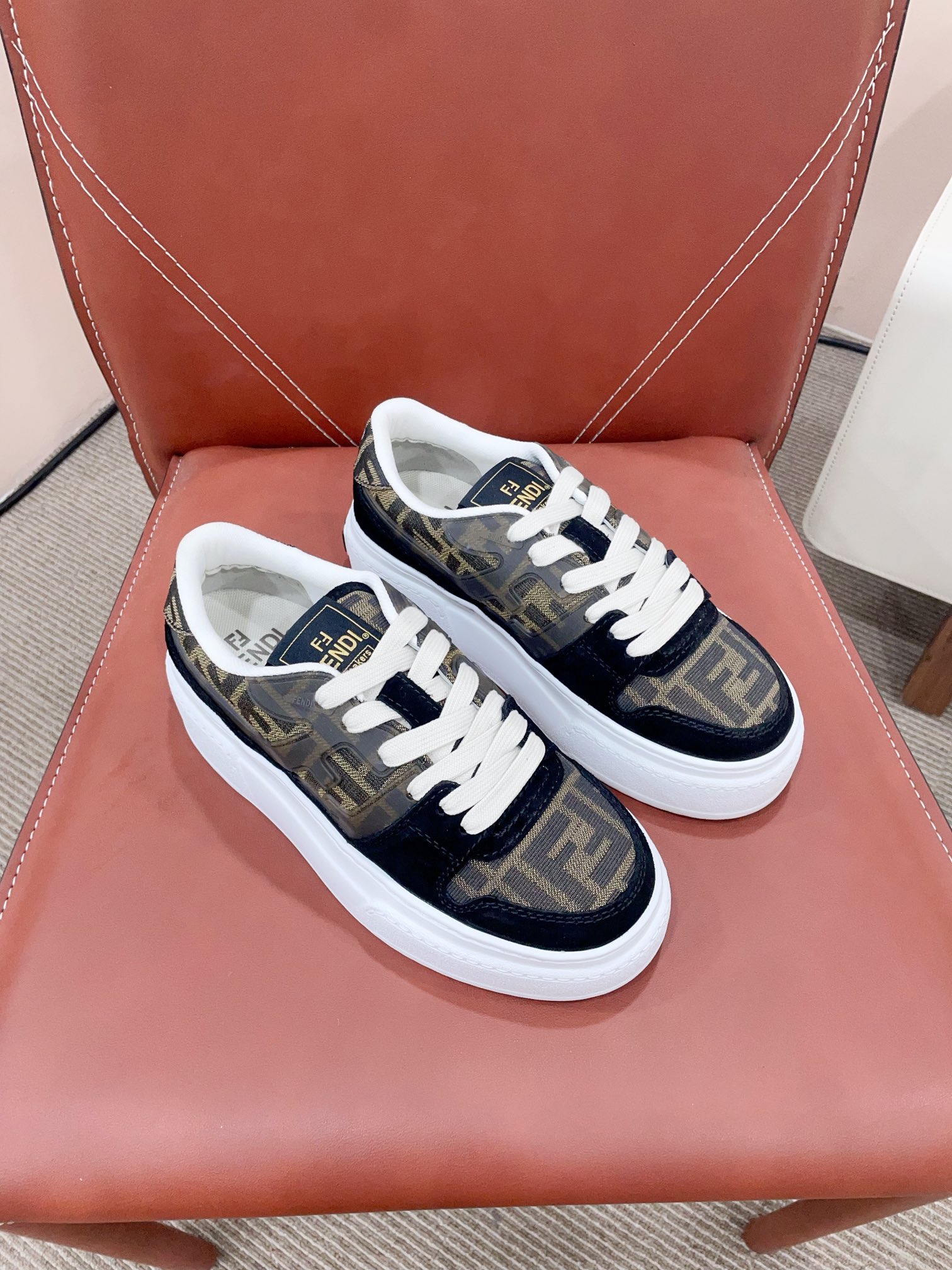 [Bally Women