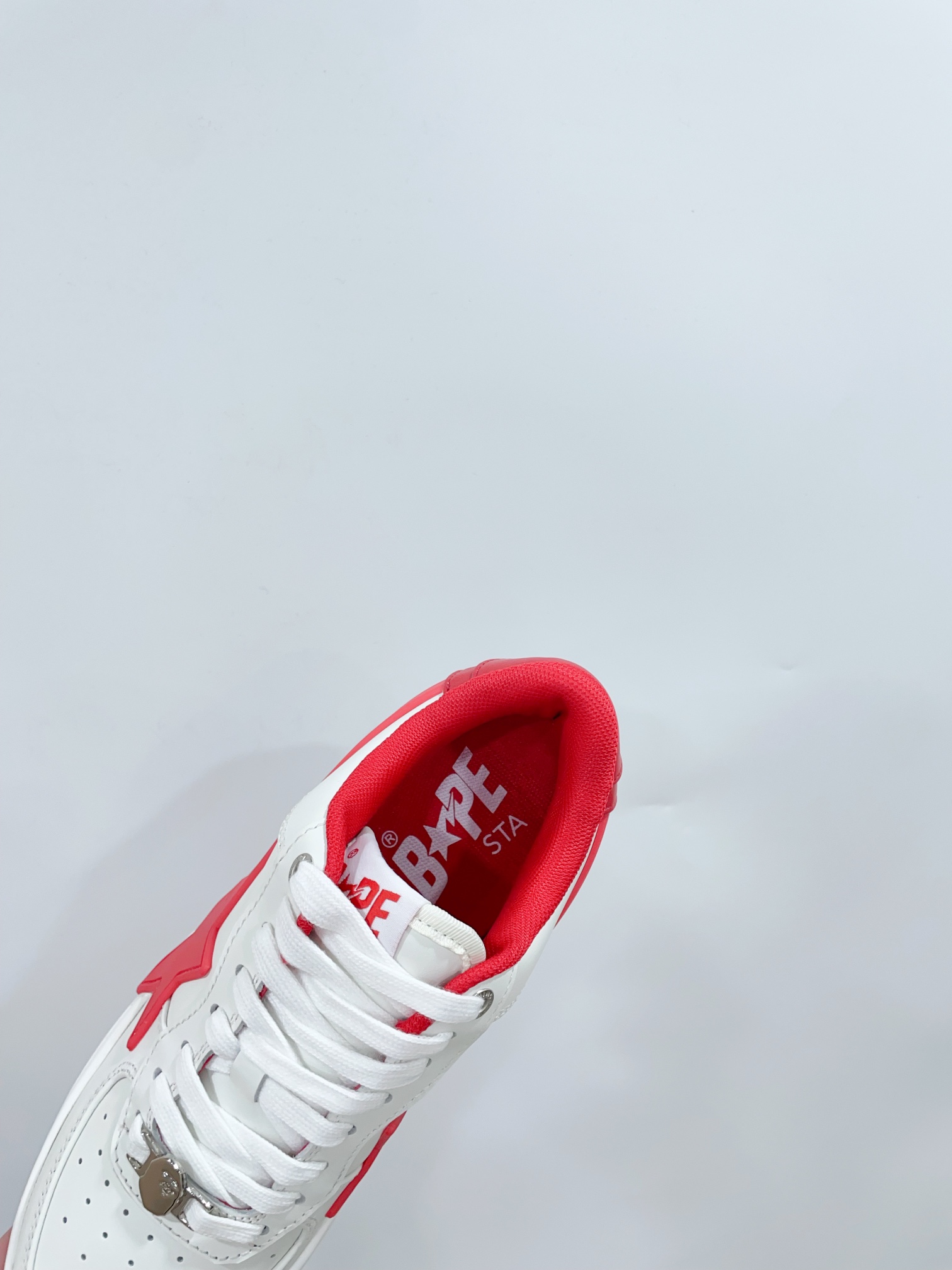 A BATHING APE Sneakers: Classic BAPE STA models with new colors and features. - 图片 6