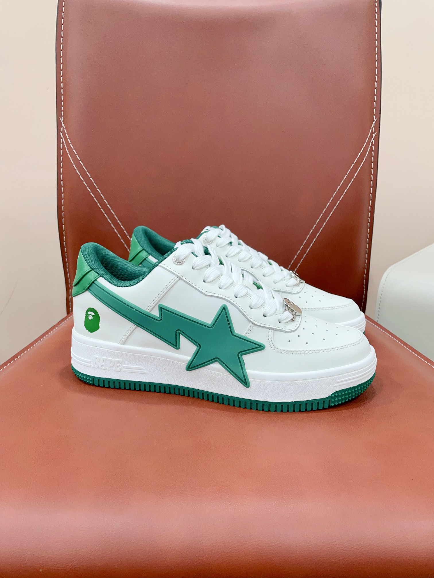 A BATHING APE Sneakers: Classic Models and Great Colors for Men+10