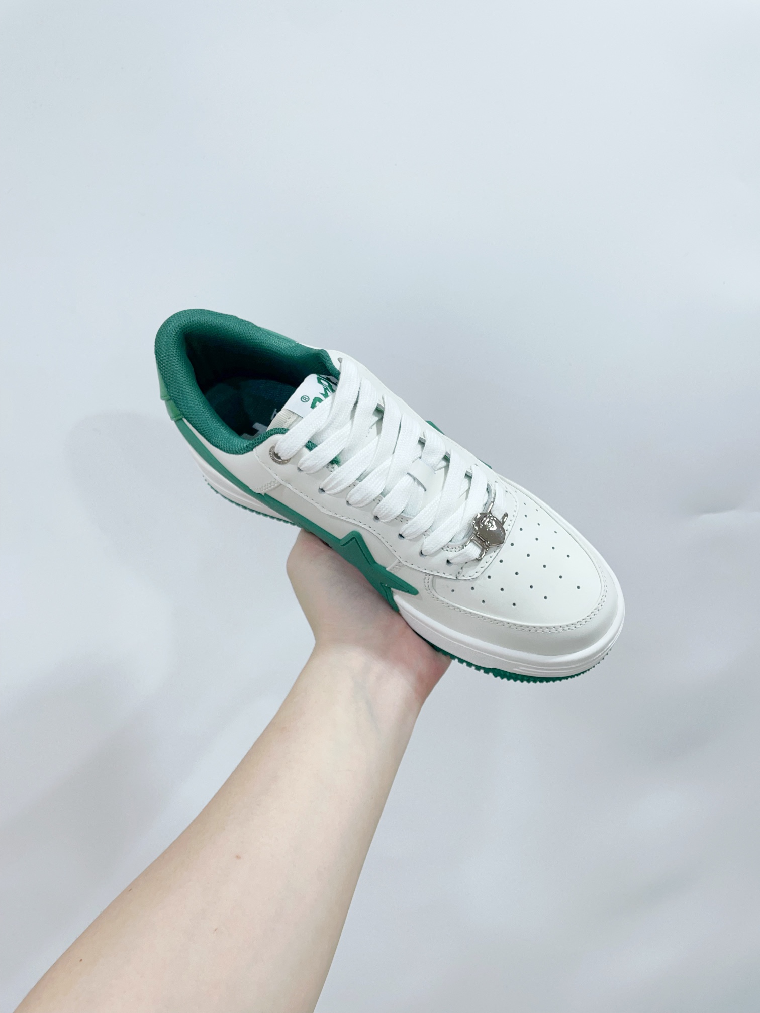 A BATHING APE Sneakers: Classic Models and Great Colors for Men+10 - 图片 4
