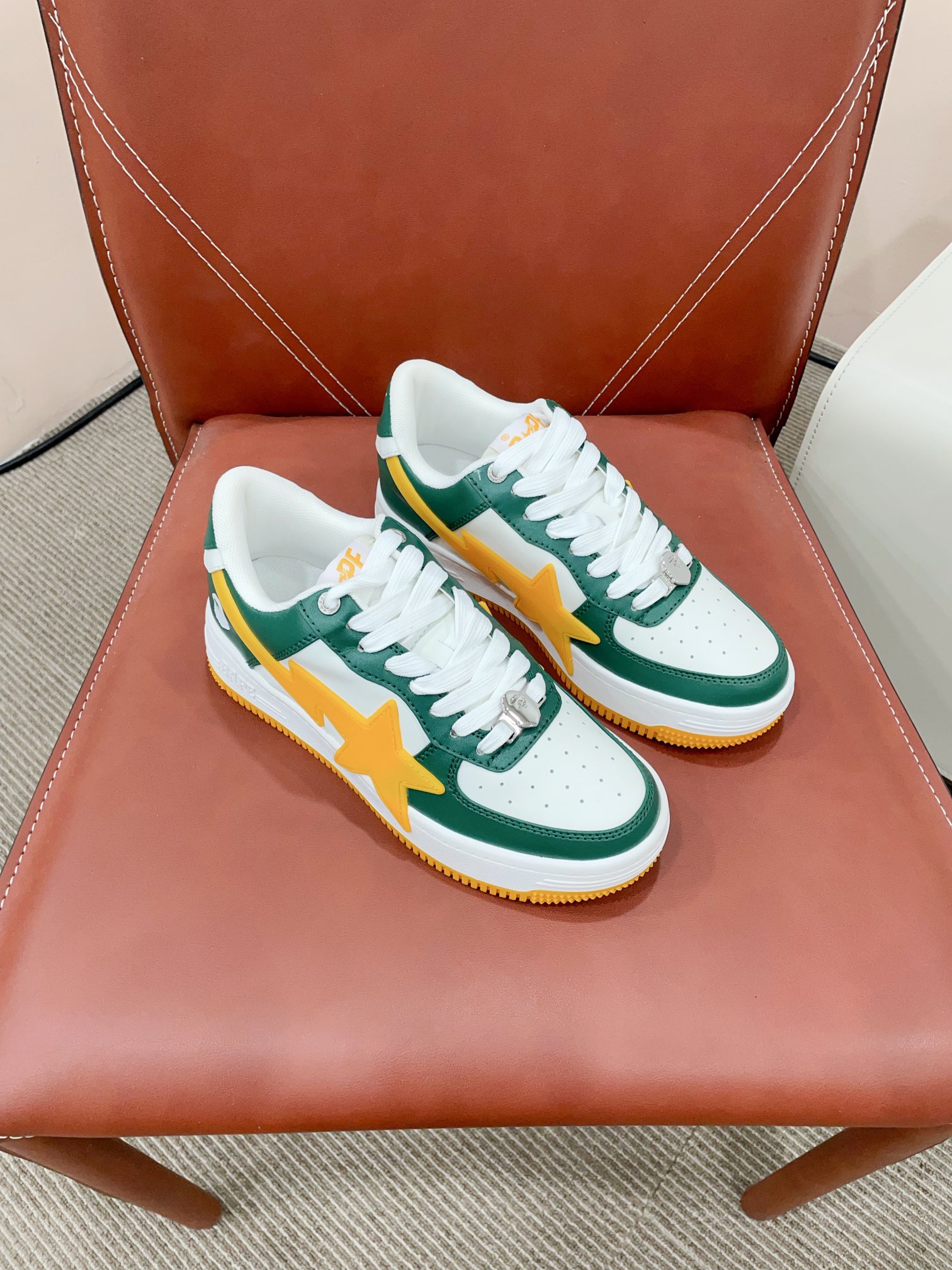 A BATHING APE Sneakers: Classic Models and Great Colors, Best Value for Money - 图片 3