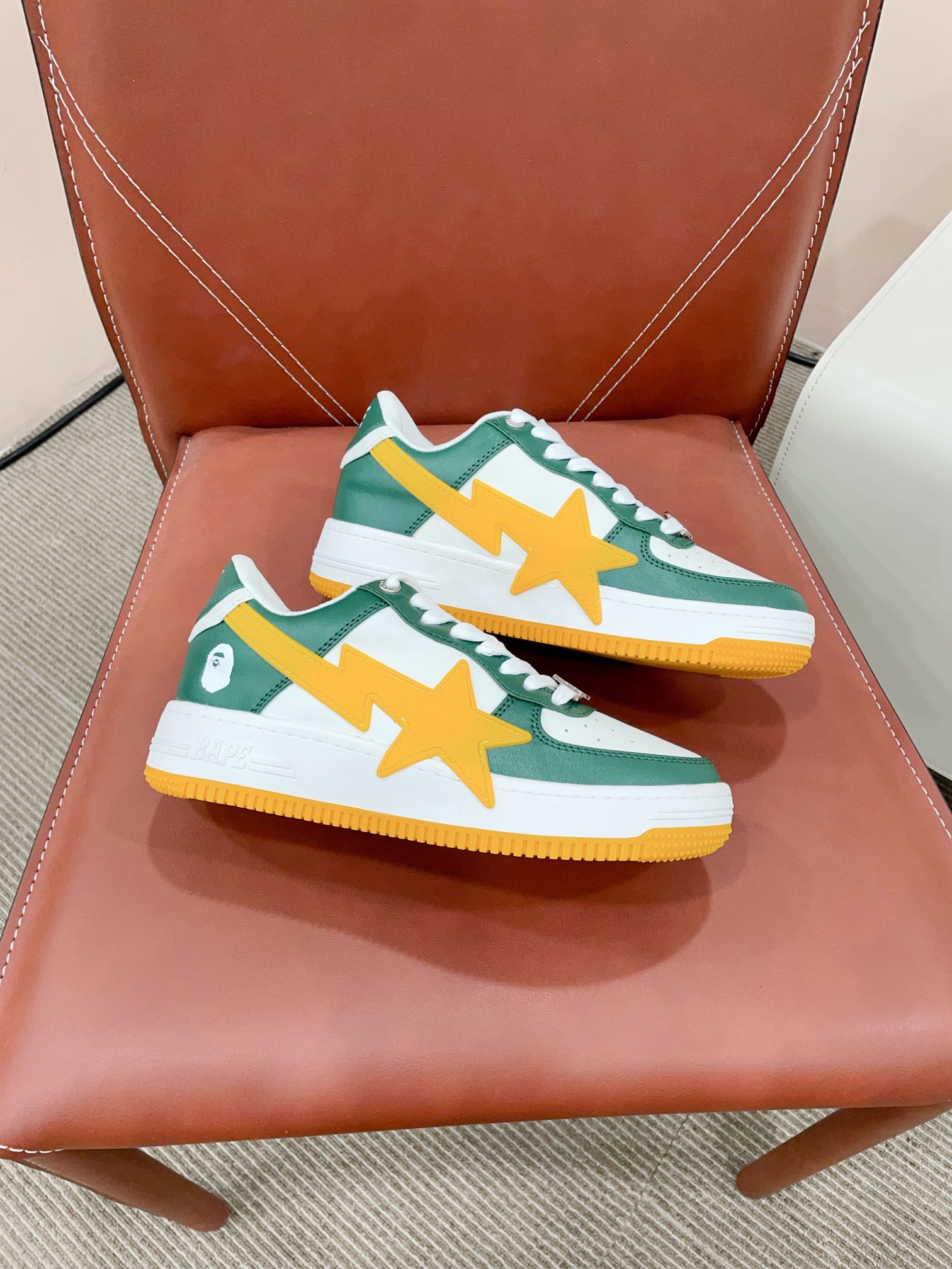 A BATHING APE Sneakers: Classic Models and Great Colors, Best Value for Money - 图片 2