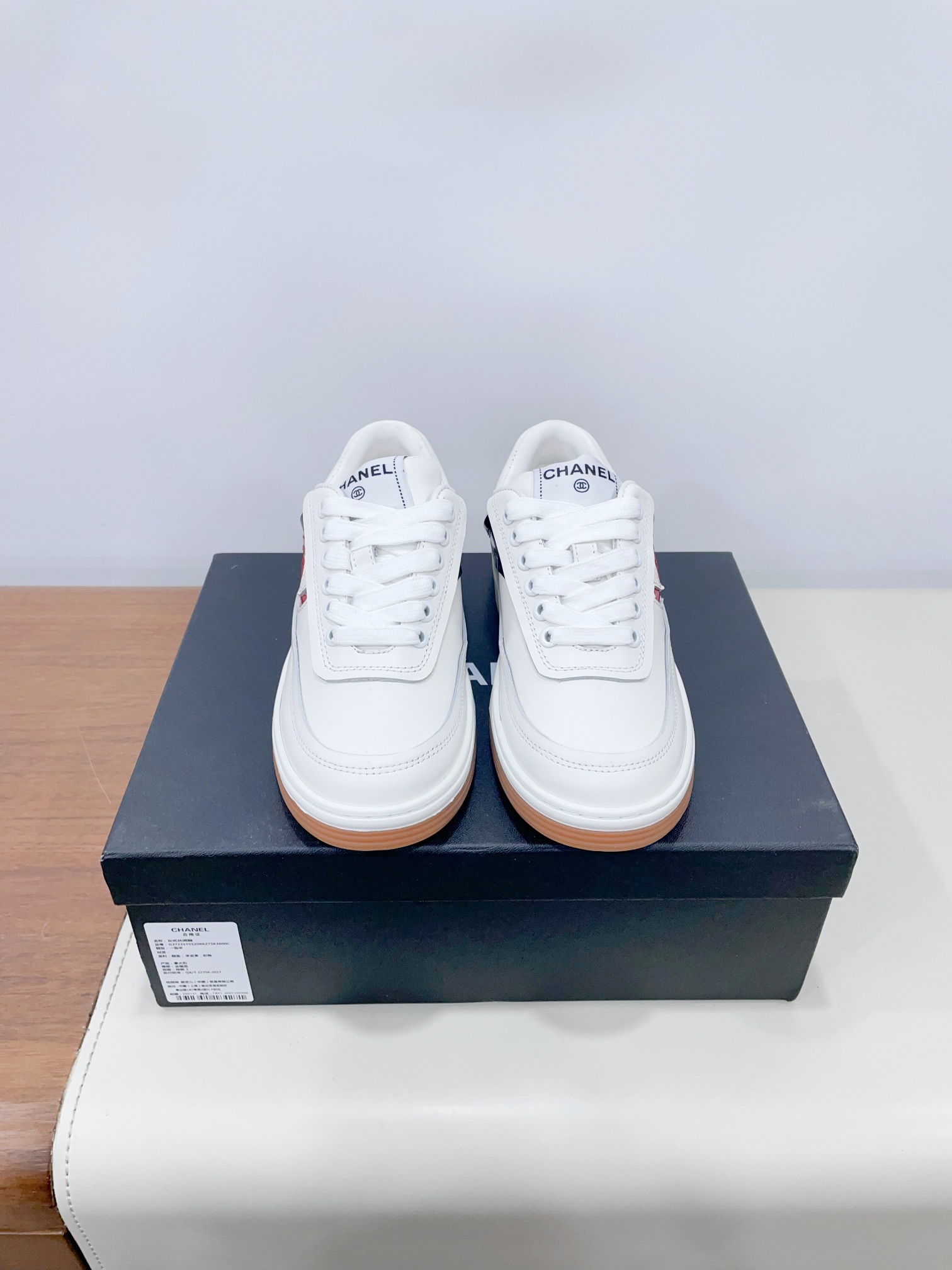 NO:166073,Price Chanel 25s latest hit Panda sneakers casual shoes Xiaoxiang hot products Every color is super beautiful and versatile. The clothes are very comfortable. Fabric: original custom cowhide inner: original leather lining outsole: original TPU outsole bottom thickness: 3CM 35-40 (40 women's custom made without return and exchange) Extreme cost-effectiveness, no bargaining., casual shoes/sports shoes, chanel, chanel, sneakers, cowhide19860909Price Chane* 香奈儿 25s最新爆款 熊猫 运动鞋 休闲板鞋 小香 爆款 每个颜色都超美 超百搭 上服非常舒适 面料: 原版定制牛皮 内里: 原版皮里 大底: 原版TPU大底 底厚: 3CM 35-40（40女定做不退换） 极致性价比,不议价.,休闲鞋/运动鞋,chanel,chanel,sneakers,cowhide,Women's Shoes