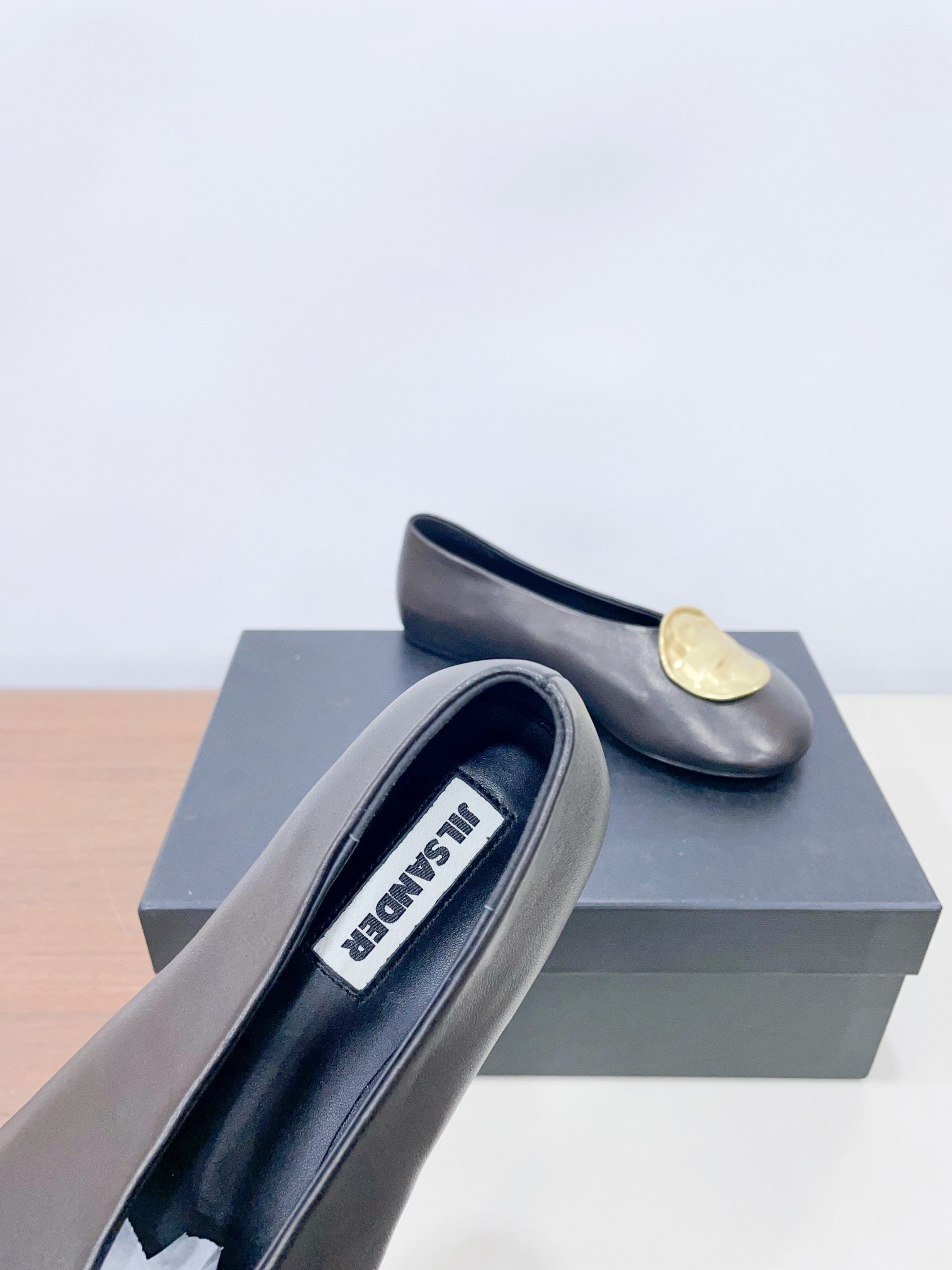 P700 Retro Roundhead Ballet Shoes: Sheepskin, Metal Buttons, Top Quality - 图片 5