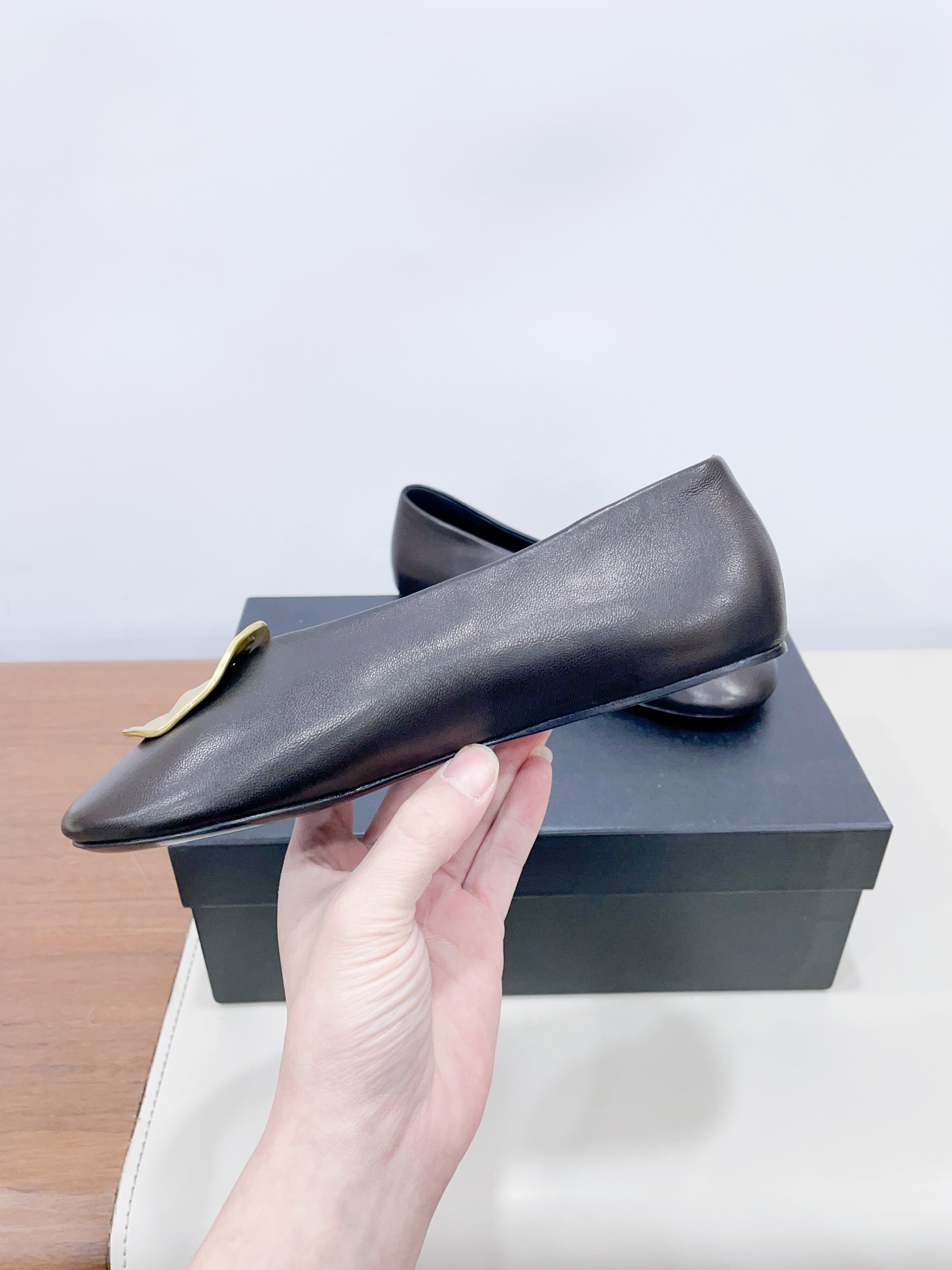 P700 Retro Roundhead Ballet Shoes: Sheepskin, Metal Buttons, Top Quality - 图片 2