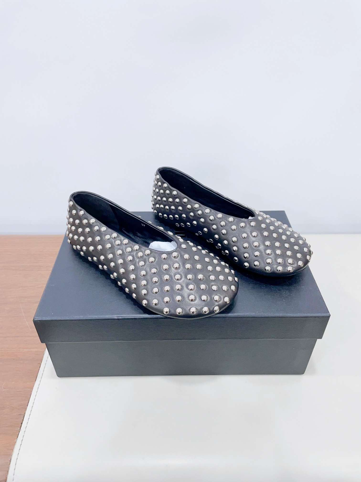 P700 Roundhead Burken Ballet Shoes: Retro Style with Sheepskin and Metal Buttons - 图片 2