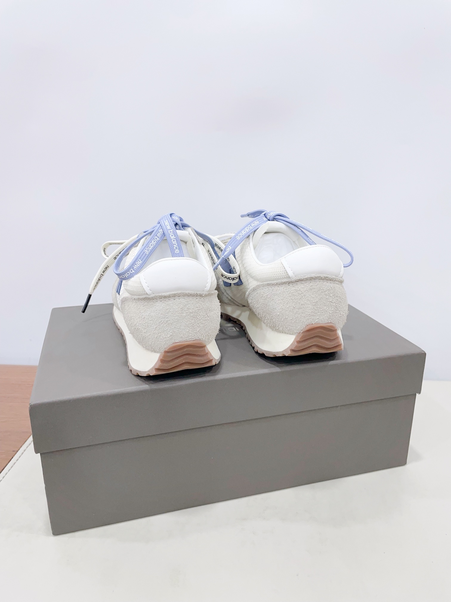 Newbalance 47125s: Fresh Retro Shoes with Classic Contours and Vibrant Colors - 图片 8