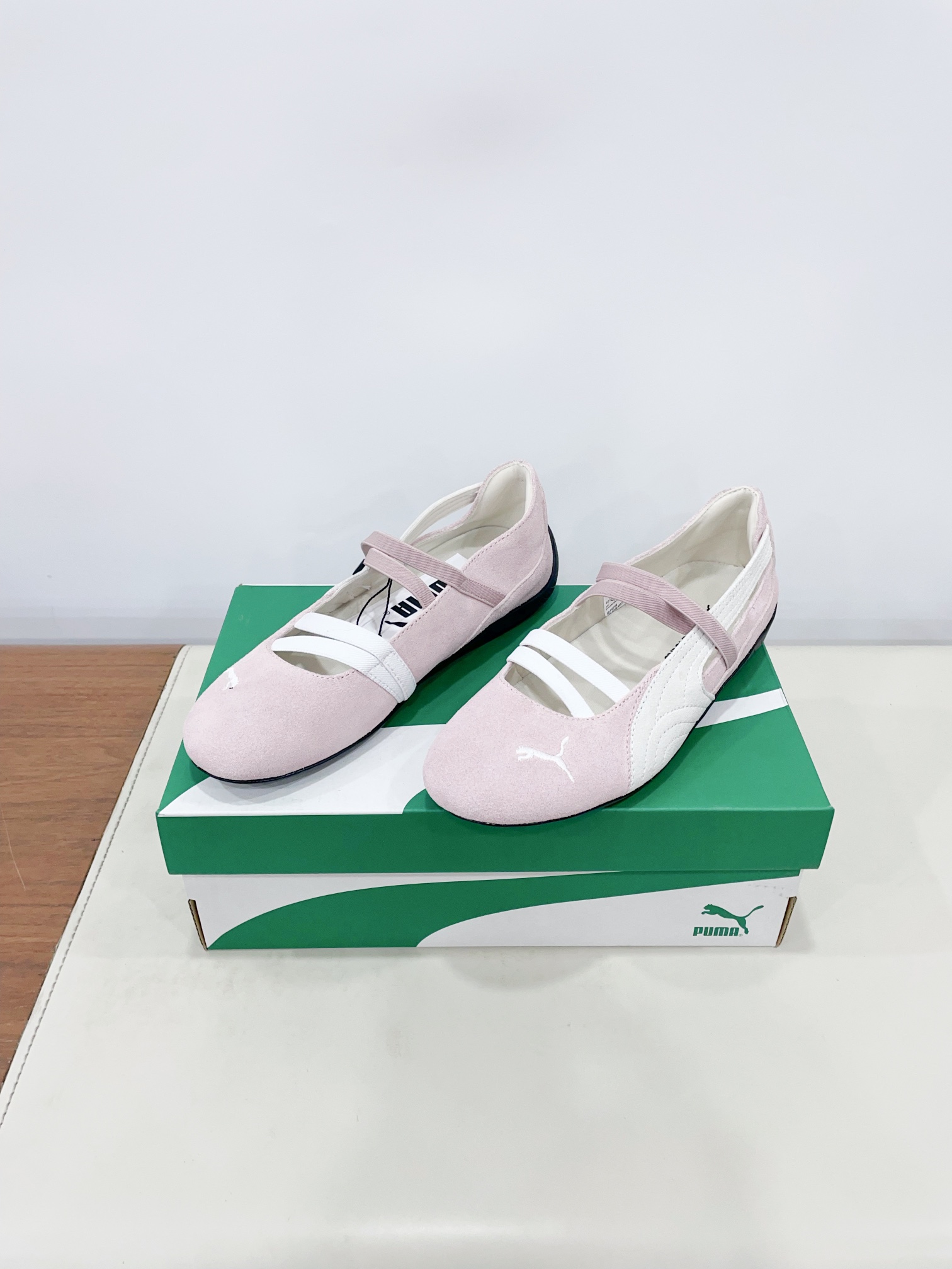 PUMA King Returns with Retro Avanti Shoe: Unique Design Gains Attention