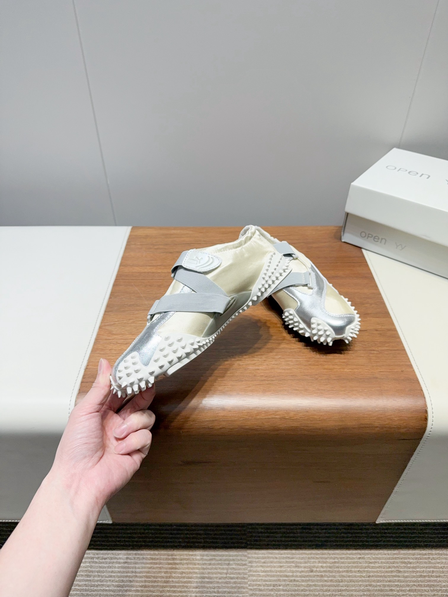 Mostro Power & Grace: Spring-Summer New Shoe Collection - 图片 7