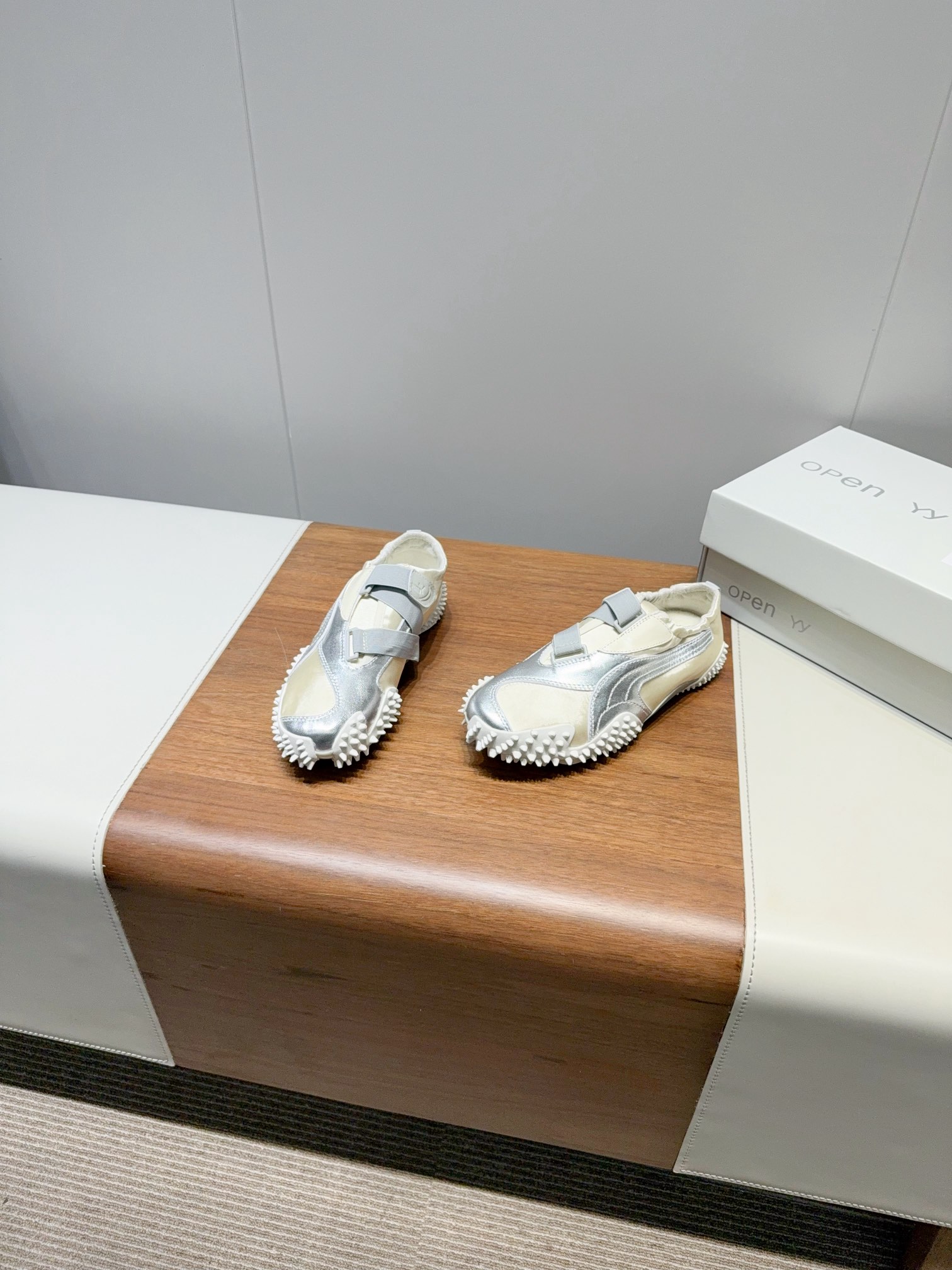 Mostro Power & Grace: Spring-Summer New Shoe Collection - 图片 4