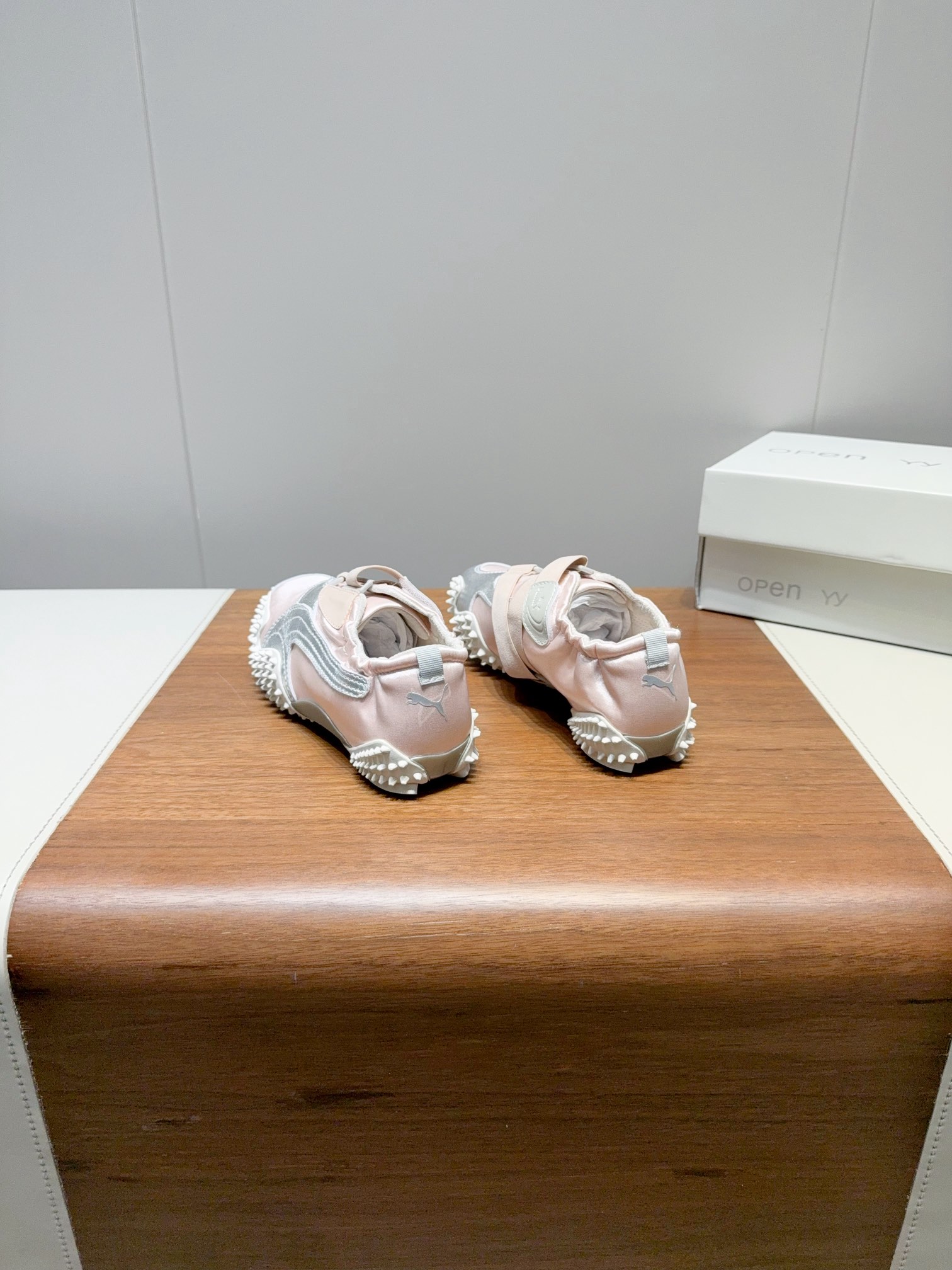 Mostro Power & Grace: Spring-Summer New Shoes for High Style Comfort - 图片 8