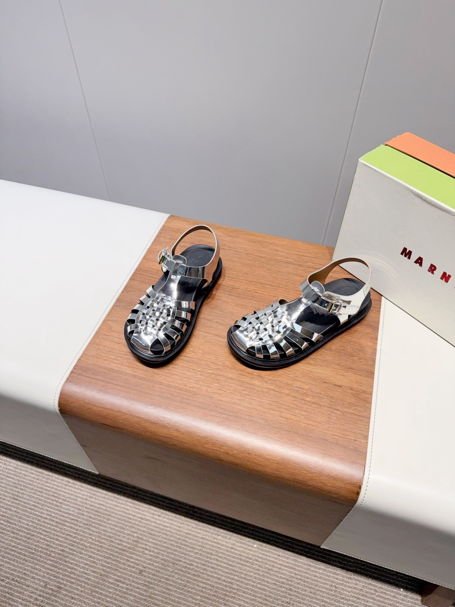 “Unique Summer Sandals by P575 Marn-Mani with Special Soles and Comfortable Fit” - 图片 2