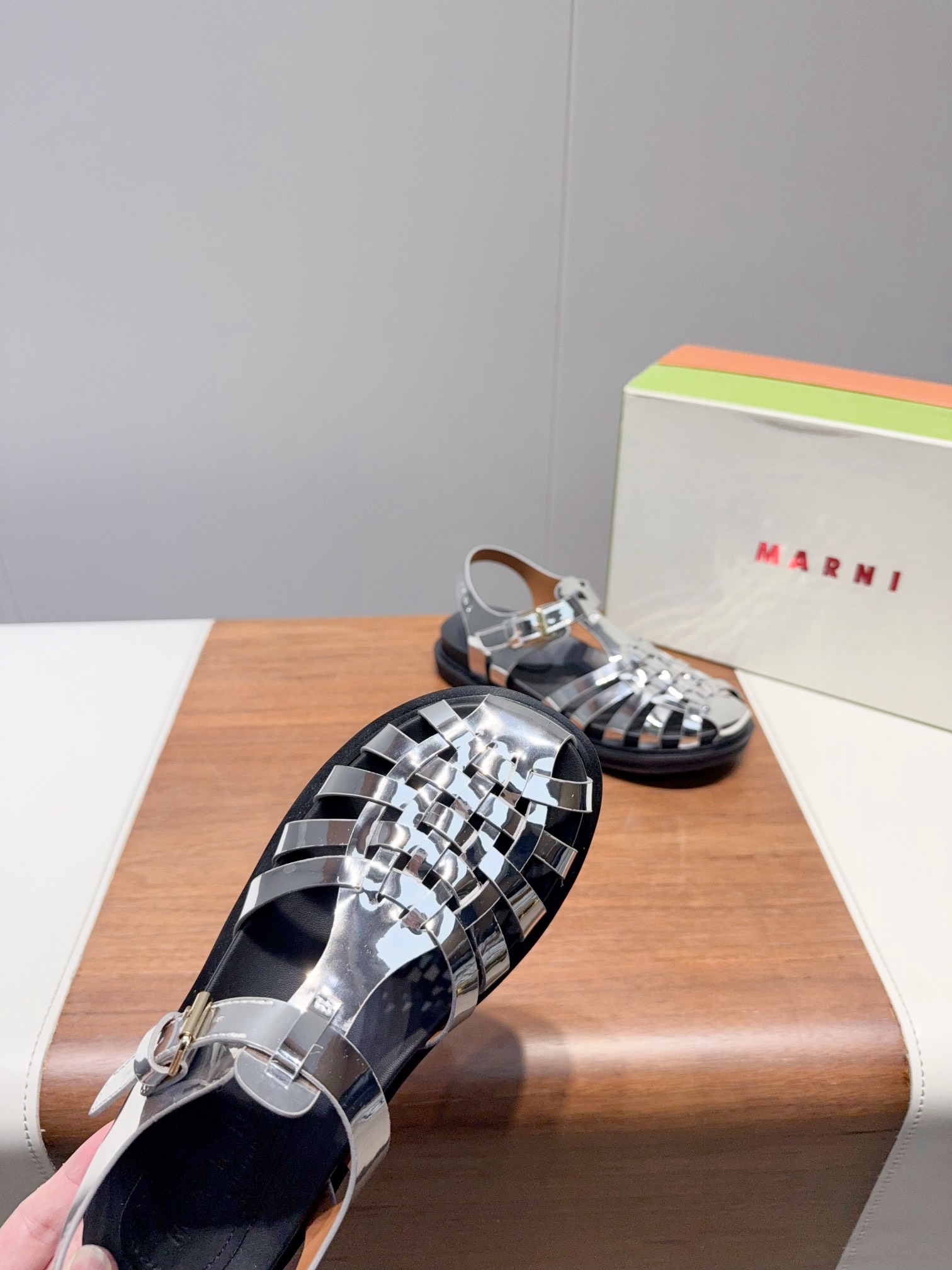 “Unique Summer Sandals by P575 Marn-Mani with Special Soles and Comfortable Fit” - 图片 5