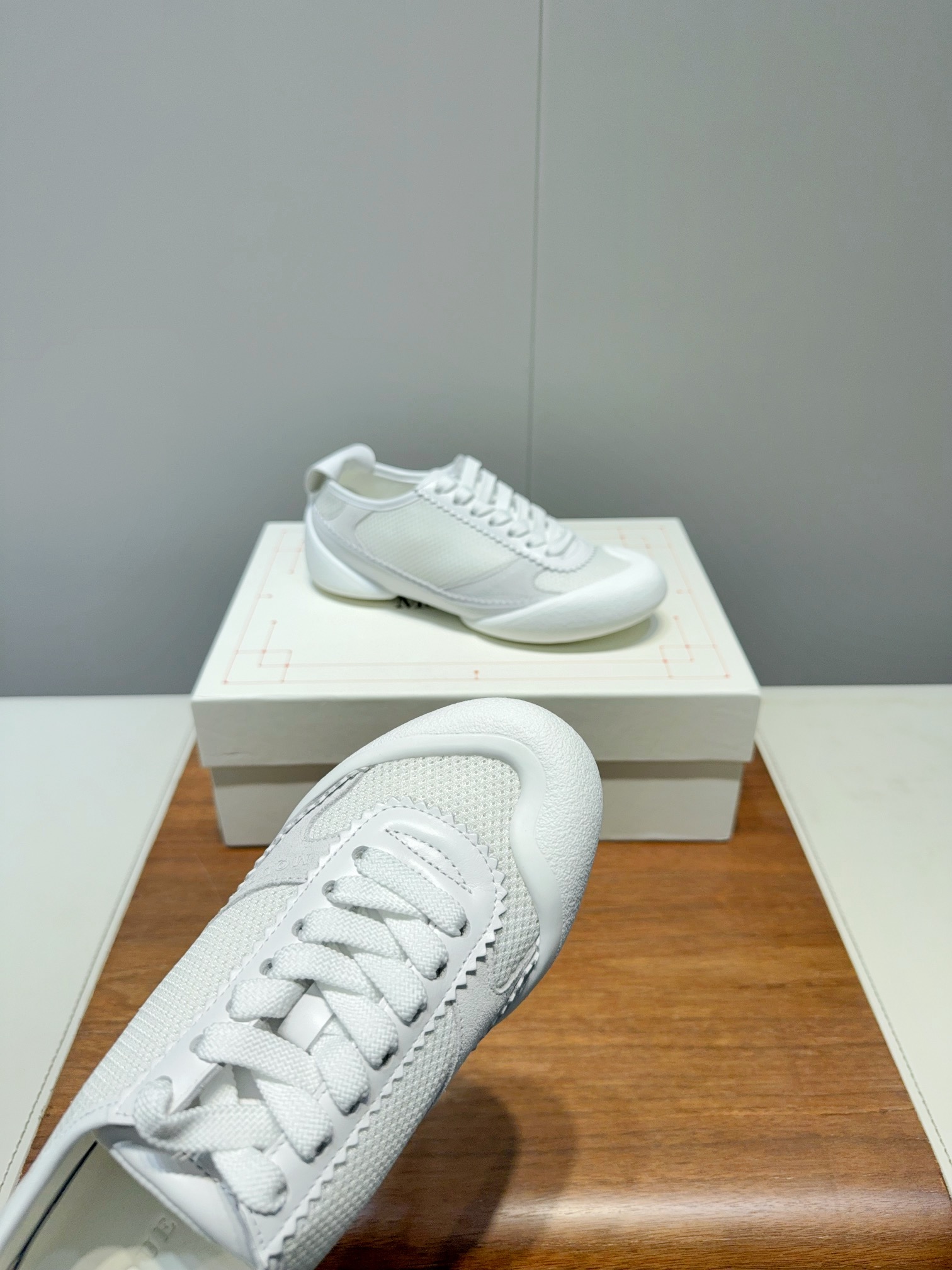 2025 McQueen’s High-Quality Shoes: Original 1:1 Design, Comfortable and Stylish. - 图片 6