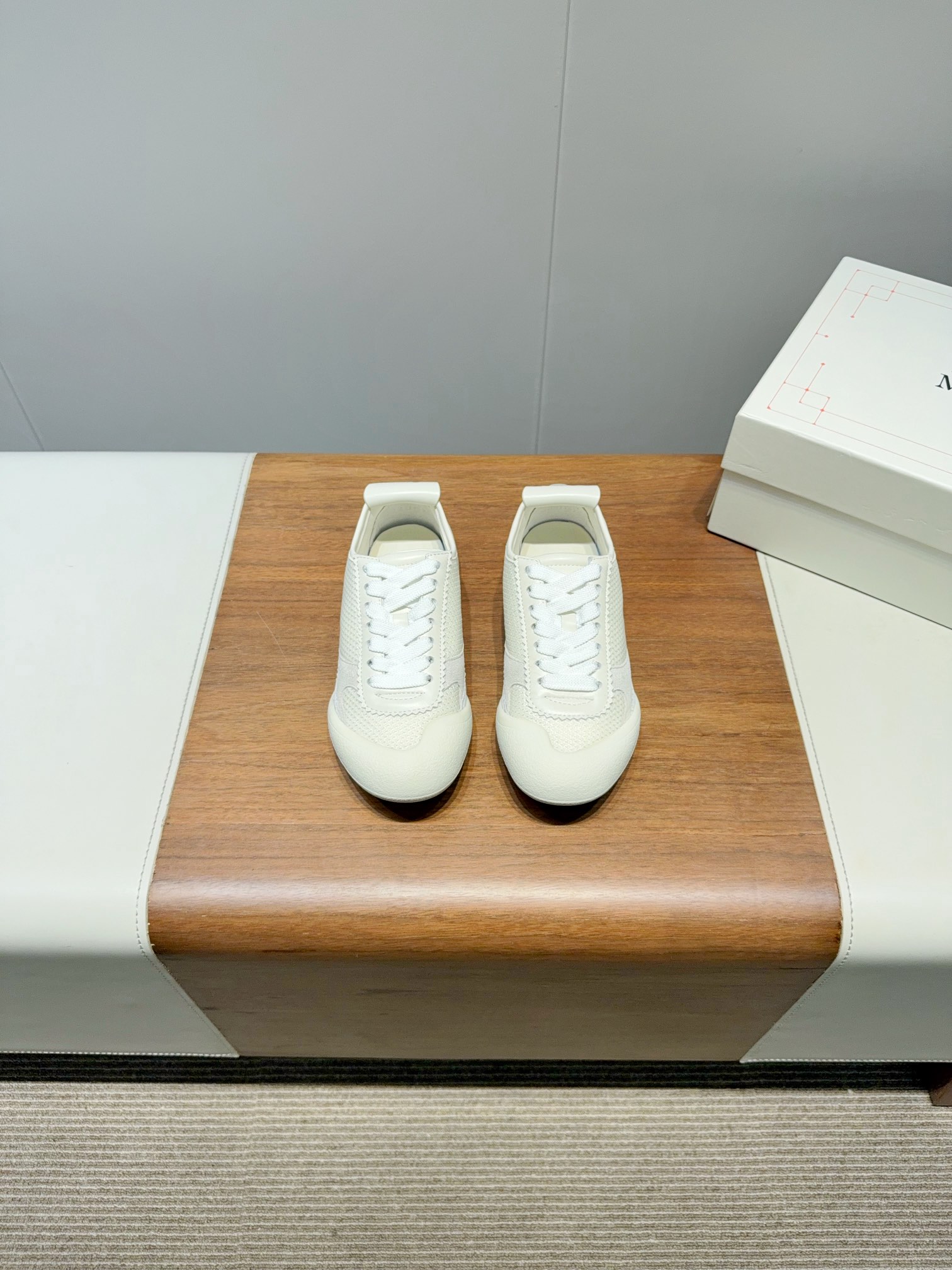 2025 McQueen’s High-Quality Shoes: Original Design, Comfortable Fit, Various Colors - 图片 2