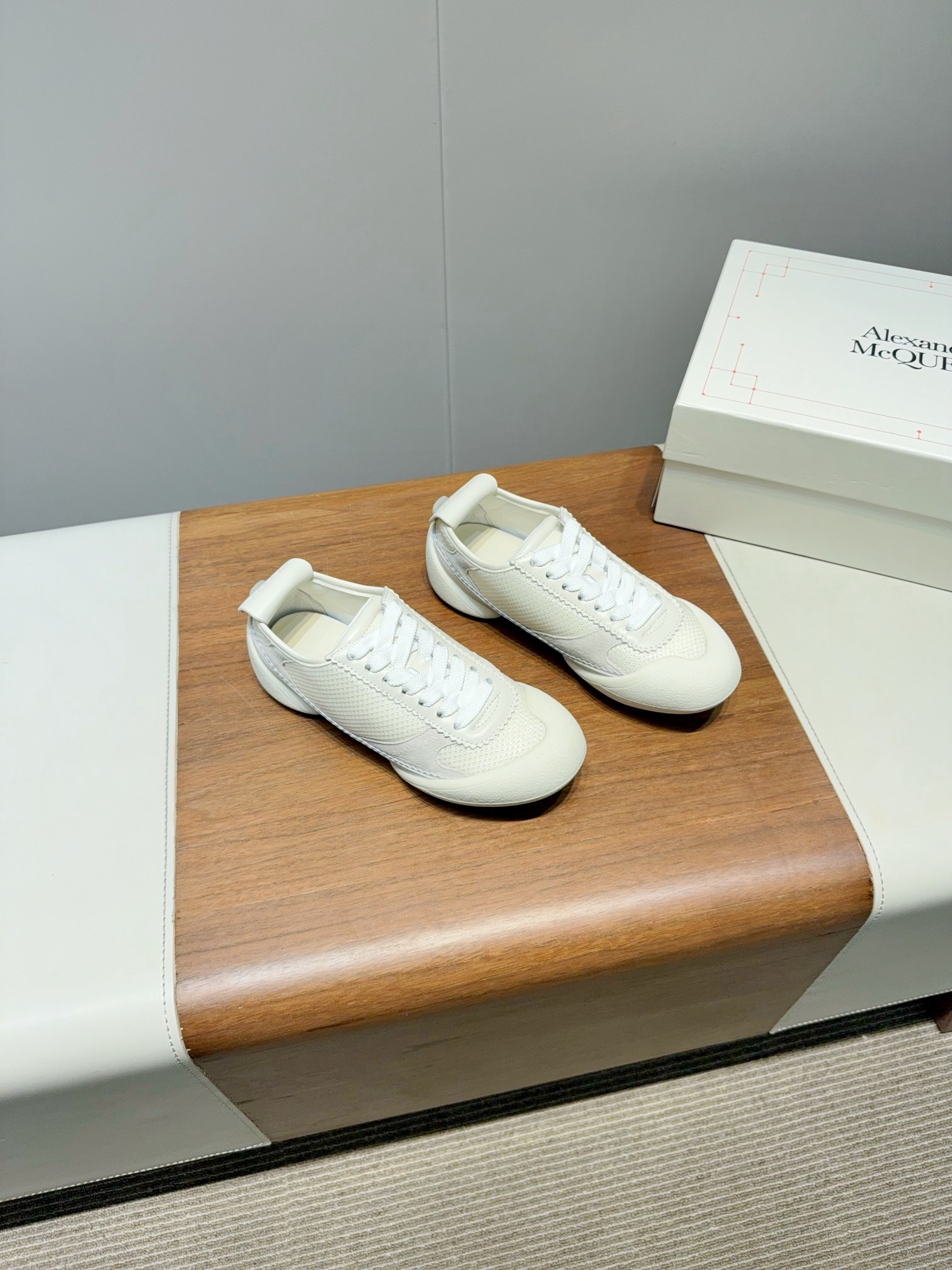 2025 McQueen’s High-Quality Shoes: Original Design, Comfortable Fit, Various Colors - 图片 4