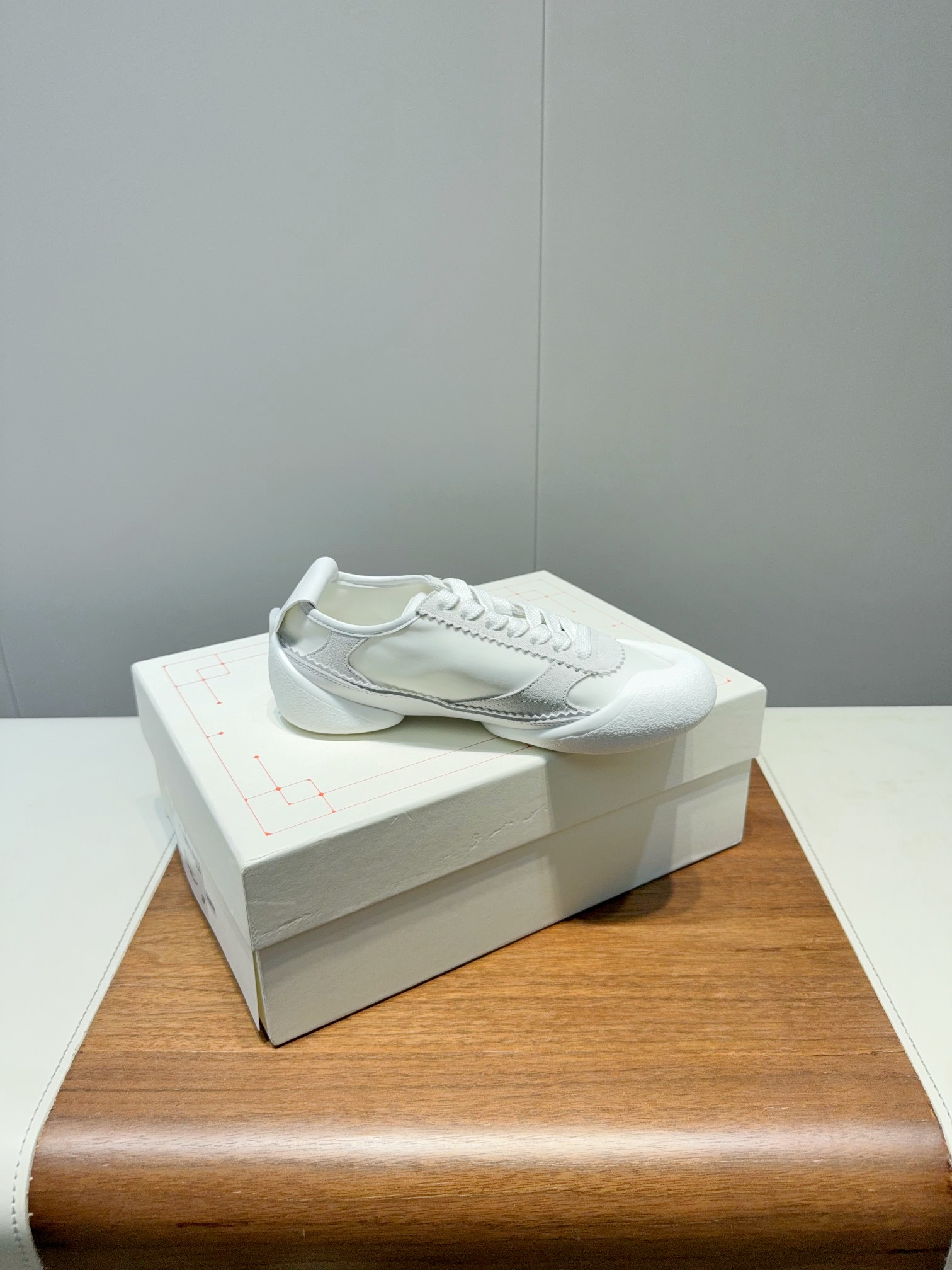 2025 McQueen’s Original Quality Shoes: Certified 1:1 Reset with Latest Materials - 图片 9