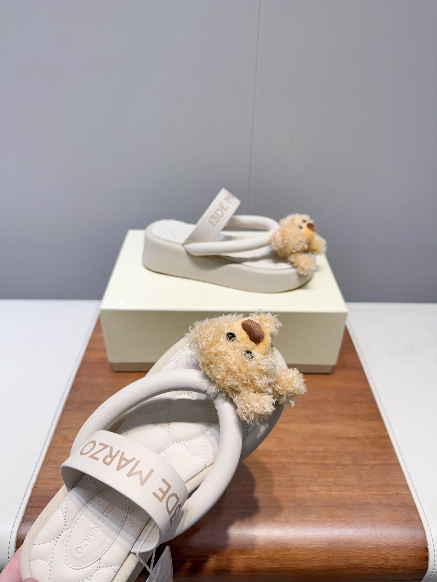 “Spring Summer Stylish Bear Foot Slippers Size 35-40 New Collection P576 13DE MARZ-25s” - 图片 7