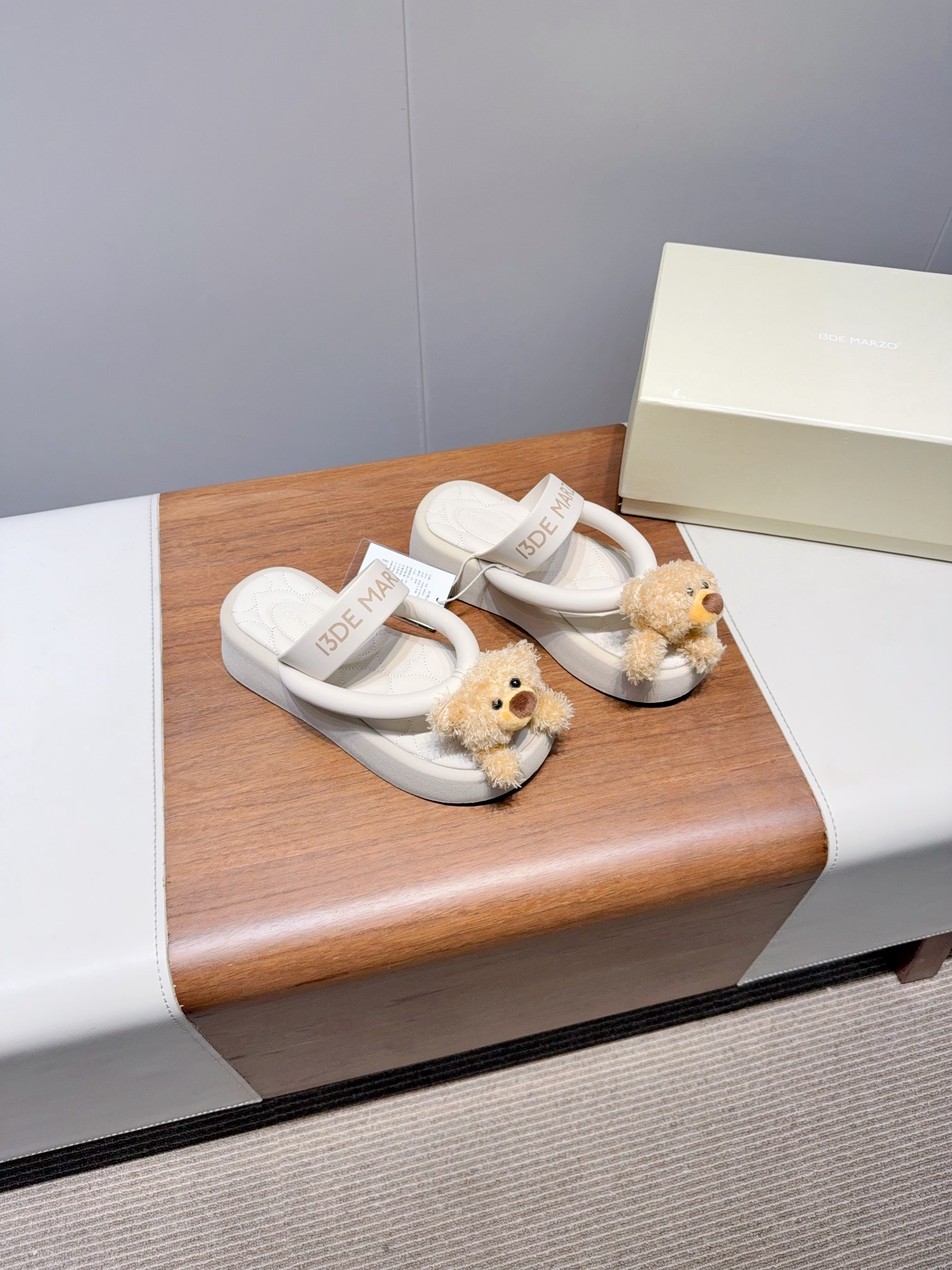 “Spring Summer Stylish Bear Foot Slippers Size 35-40 New Collection P576 13DE MARZ-25s” - 图片 5